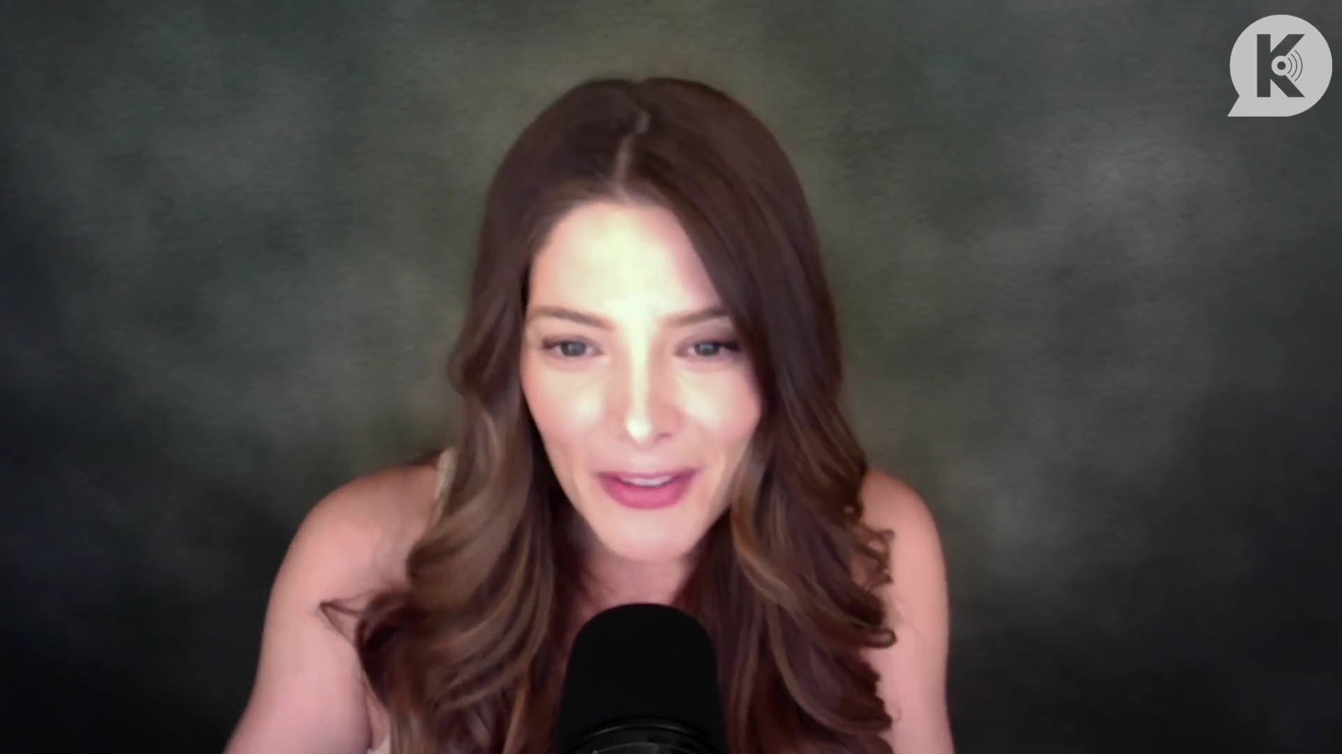 Ashley-Greene-dot-nl_TheTwilightEffect-BreakingDawnPart1RewatchPart2of3-0032.jpg Ashley-Greene-dot-nl_TheTwilightEffect-BreakingDawnPart1RewatchPart2of3-0032.jpg