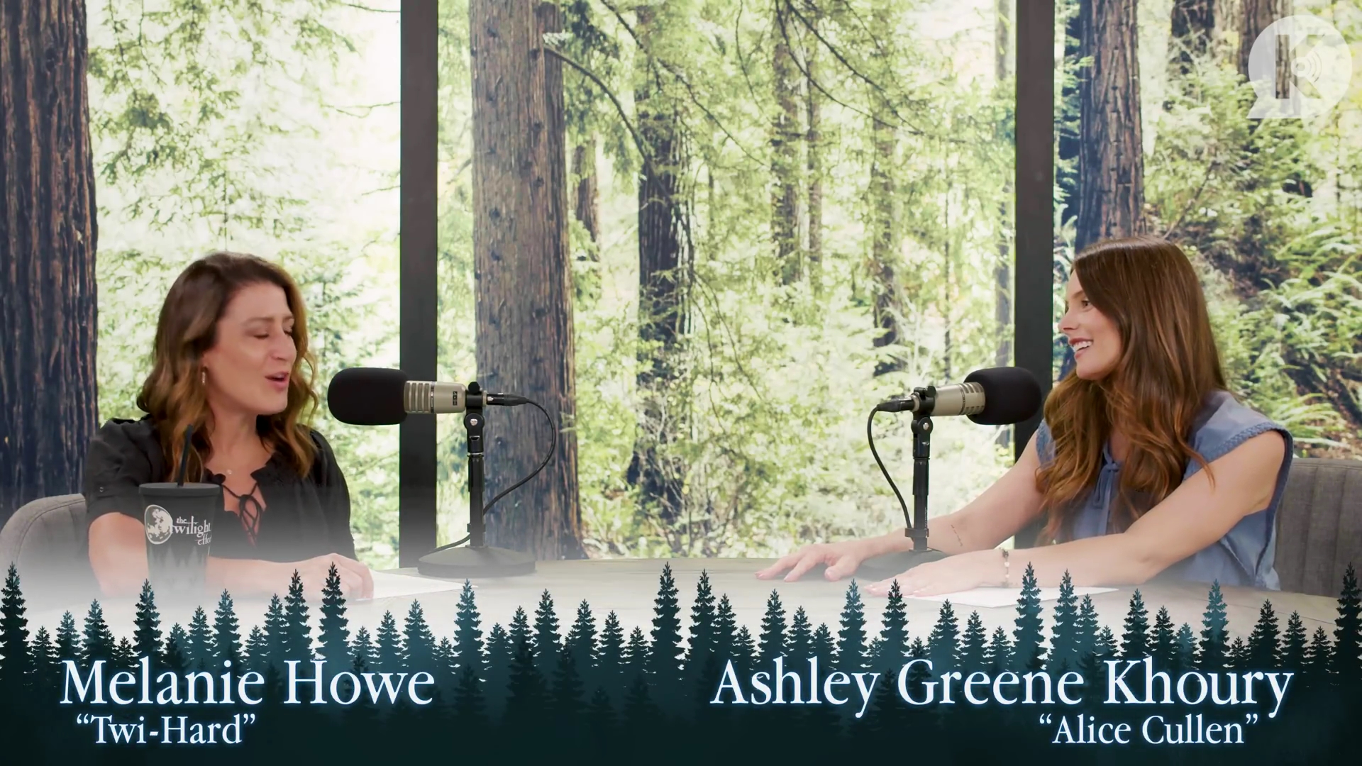 Ashley-Greene-dot-nl_TheTwilightEffect-BreakingDawnPart1RewatchPart2of3-0061.jpg