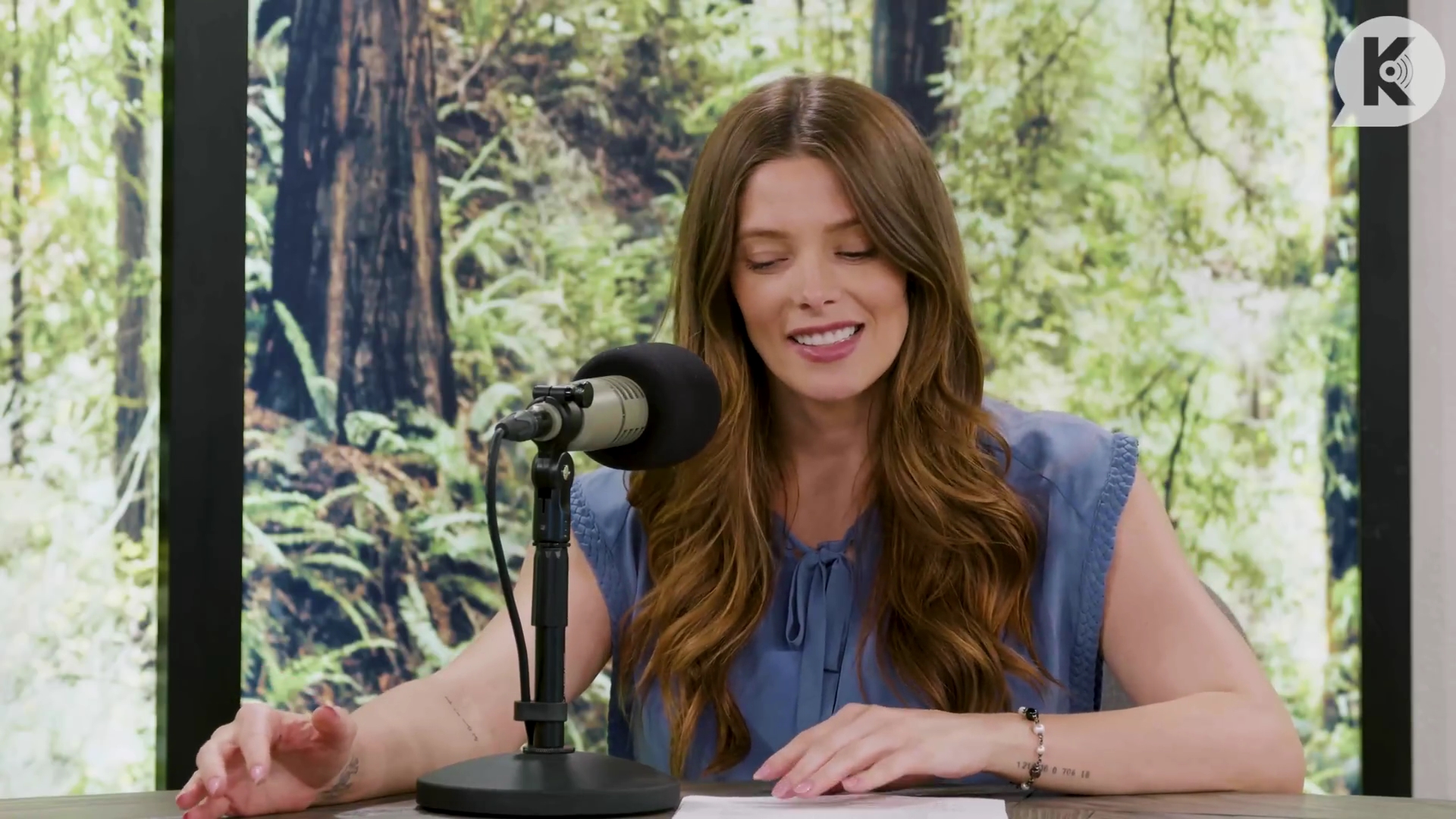 Ashley-Greene-dot-nl_TheTwilightEffect-BreakingDawnPart1RewatchPart2of3-0094.jpg