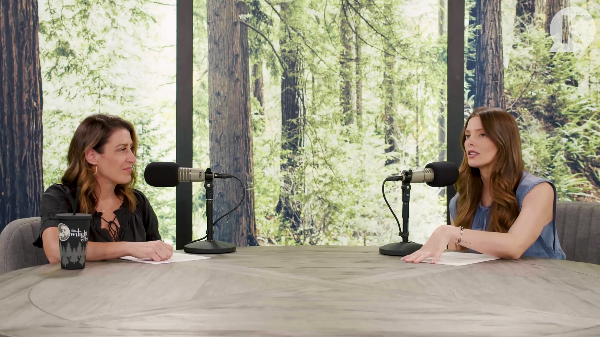 Ashley-Greene-dot-nl_TheTwilightEffect-BreakingDawnPart1RewatchPart2of3-0122.jpg Ashley-Greene-dot-nl_TheTwilightEffect-BreakingDawnPart1RewatchPart2of3-0122.jpg