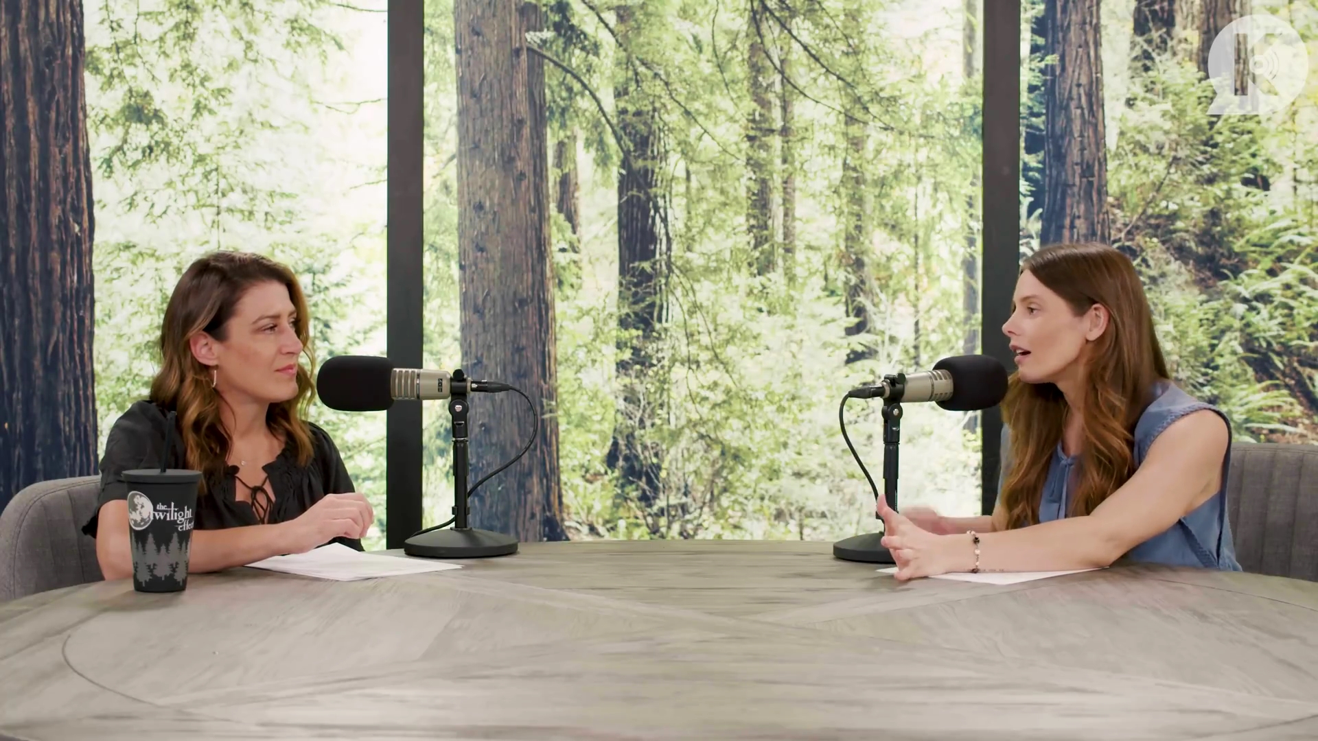 Ashley-Greene-dot-nl_TheTwilightEffect-BreakingDawnPart1RewatchPart2of3-0153.jpg Ashley-Greene-dot-nl_TheTwilightEffect-BreakingDawnPart1RewatchPart2of3-0153.jpg