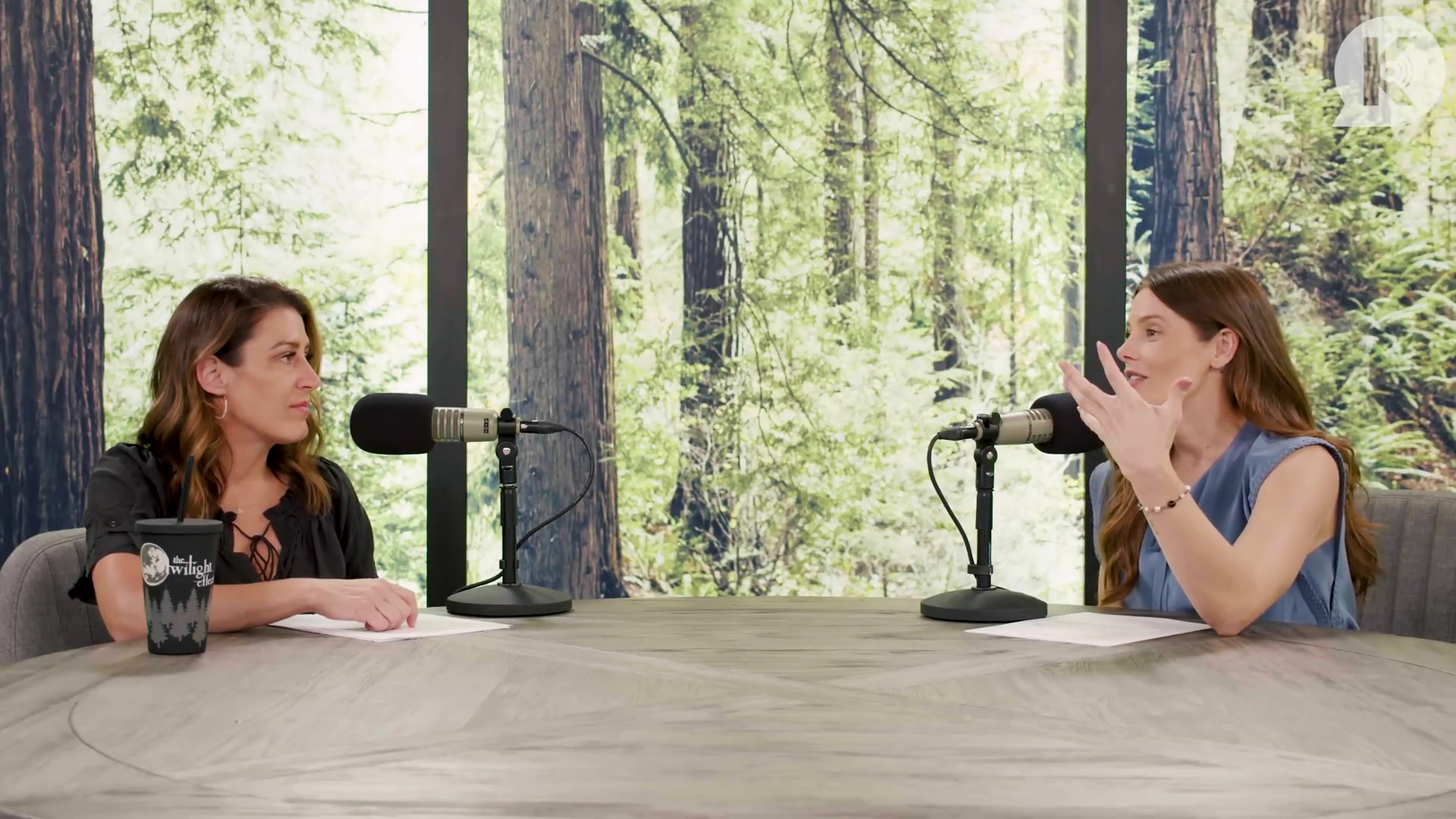 Ashley-Greene-dot-nl_TheTwilightEffect-BreakingDawnPart1RewatchPart2of3-0190.jpg Ashley-Greene-dot-nl_TheTwilightEffect-BreakingDawnPart1RewatchPart2of3-0190.jpg