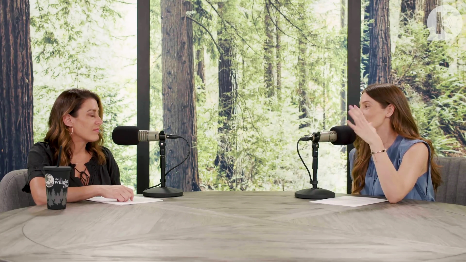 Ashley-Greene-dot-nl_TheTwilightEffect-BreakingDawnPart1RewatchPart2of3-0191.jpg Ashley-Greene-dot-nl_TheTwilightEffect-BreakingDawnPart1RewatchPart2of3-0191.jpg