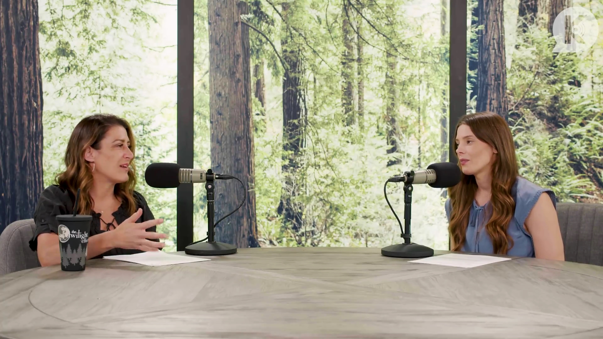 Ashley-Greene-dot-nl_TheTwilightEffect-BreakingDawnPart1RewatchPart2of3-0344.jpg Ashley-Greene-dot-nl_TheTwilightEffect-BreakingDawnPart1RewatchPart2of3-0344.jpg