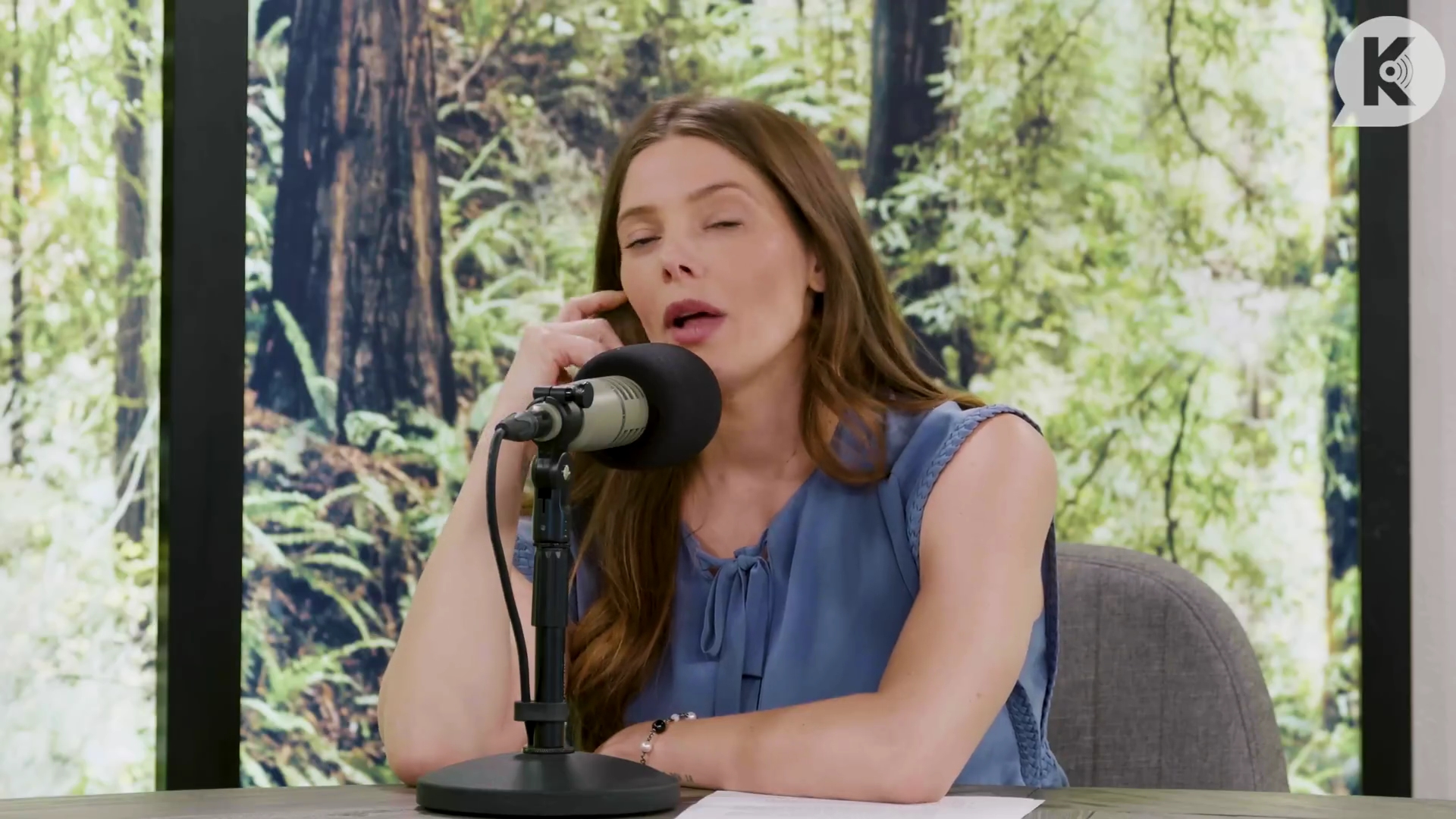 Ashley-Greene-dot-nl_TheTwilightEffect-BreakingDawnPart1RewatchPart2of3-0429.jpg Ashley-Greene-dot-nl_TheTwilightEffect-BreakingDawnPart1RewatchPart2of3-0429.jpg