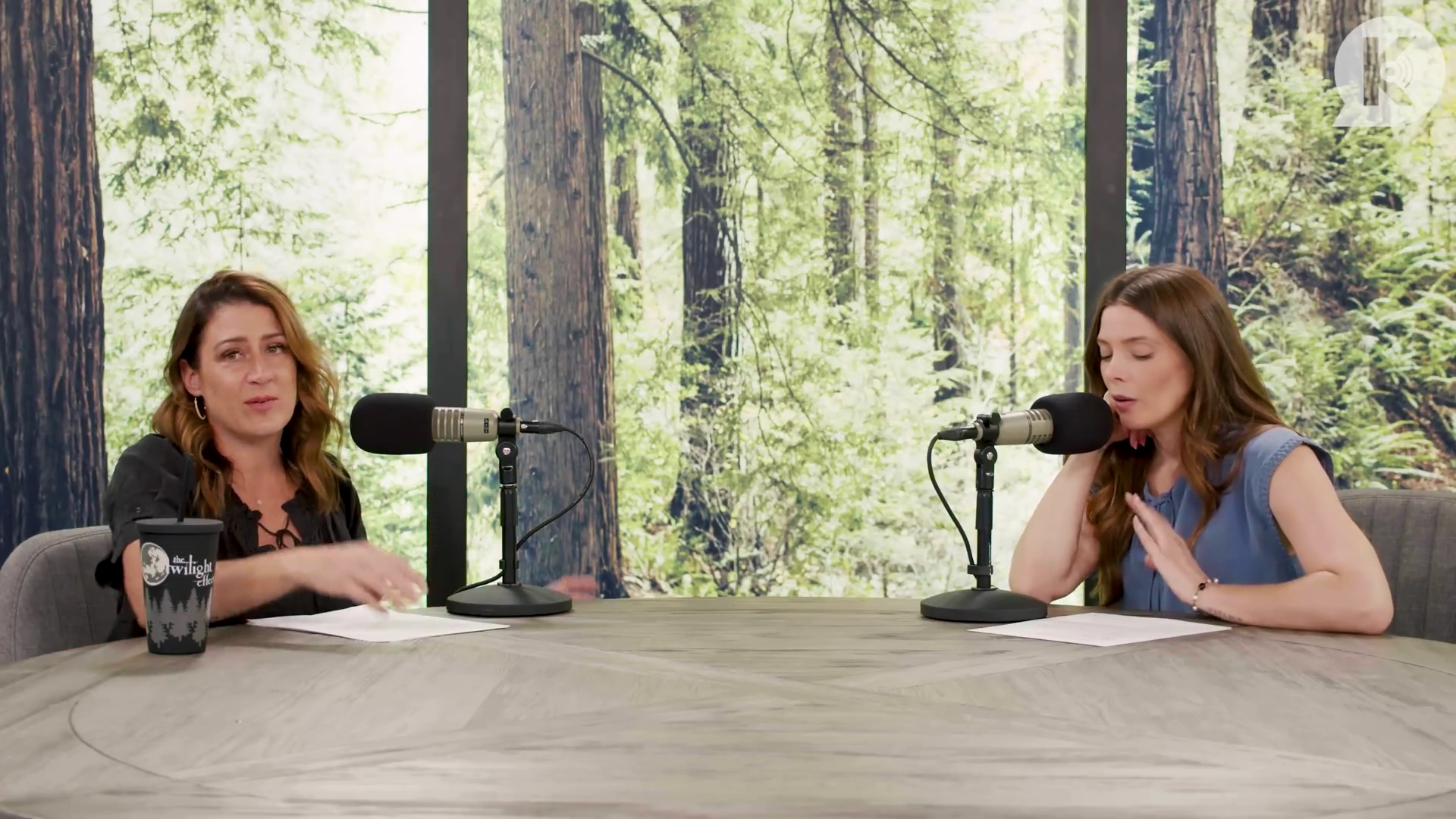 Ashley-Greene-dot-nl_TheTwilightEffect-BreakingDawnPart1RewatchPart2of3-0674.jpg Ashley-Greene-dot-nl_TheTwilightEffect-BreakingDawnPart1RewatchPart2of3-0674.jpg