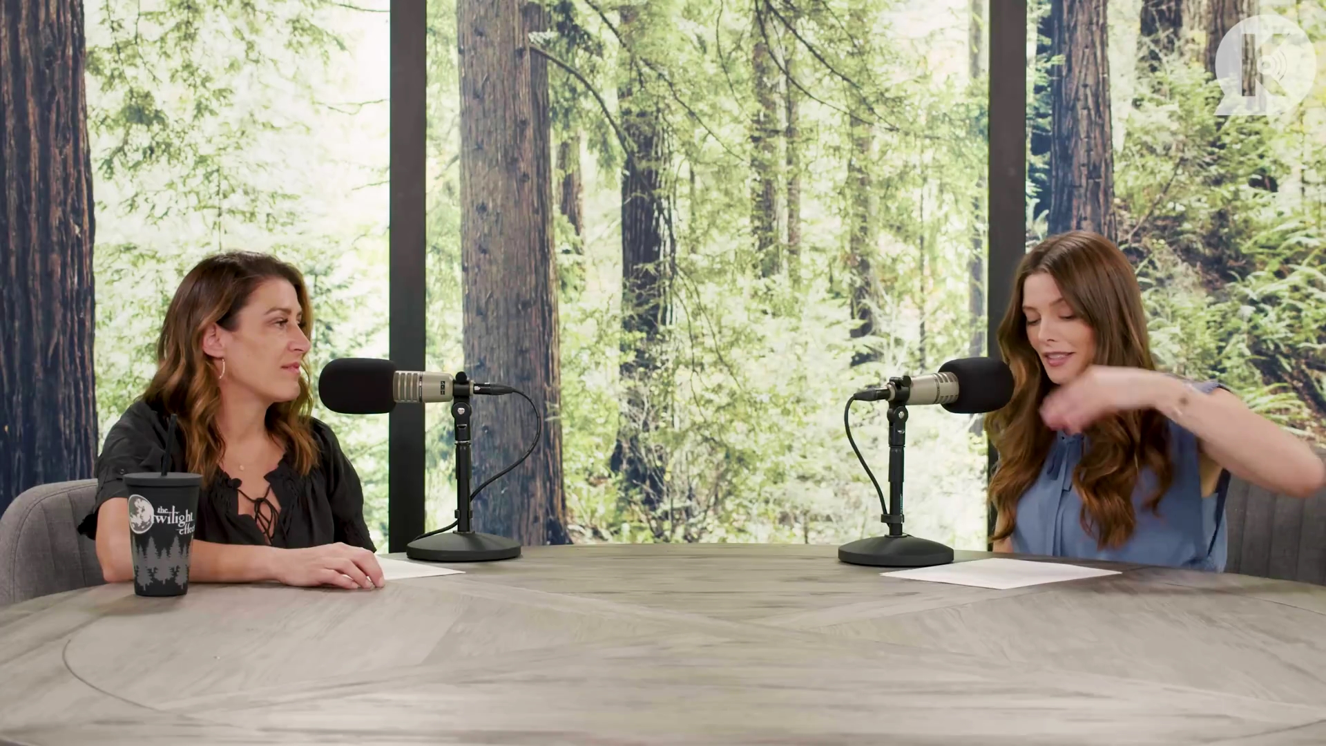 Ashley-Greene-dot-nl_TheTwilightEffect-BreakingDawnPart1RewatchPart2of3-0733.jpg Ashley-Greene-dot-nl_TheTwilightEffect-BreakingDawnPart1RewatchPart2of3-0733.jpg