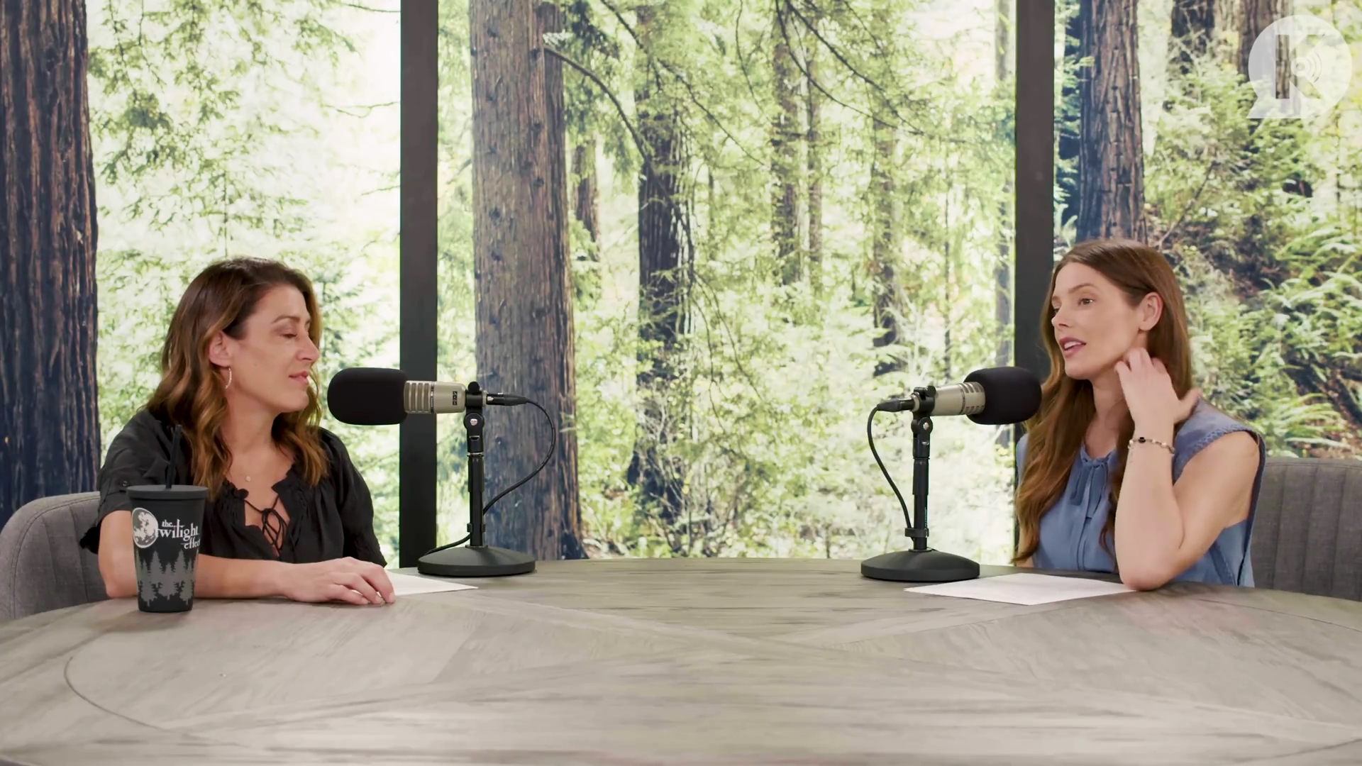 Ashley-Greene-dot-nl_TheTwilightEffect-BreakingDawnPart1RewatchPart2of3-0735.jpg Ashley-Greene-dot-nl_TheTwilightEffect-BreakingDawnPart1RewatchPart2of3-0735.jpg