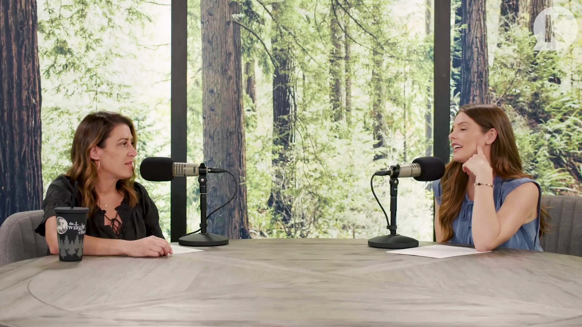 Ashley-Greene-dot-nl_TheTwilightEffect-BreakingDawnPart1RewatchPart2of3-0774.jpg Ashley-Greene-dot-nl_TheTwilightEffect-BreakingDawnPart1RewatchPart2of3-0774.jpg