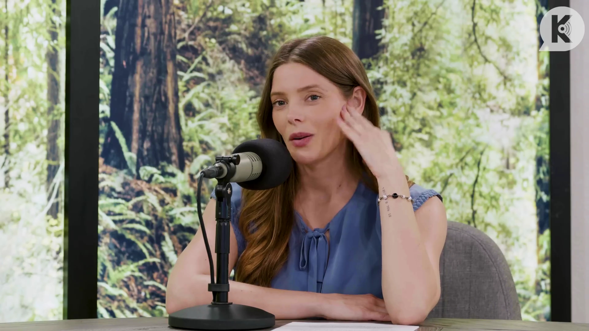 Ashley-Greene-dot-nl_TheTwilightEffect-BreakingDawnPart1RewatchPart2of3-0977.jpg Ashley-Greene-dot-nl_TheTwilightEffect-BreakingDawnPart1RewatchPart2of3-0977.jpg