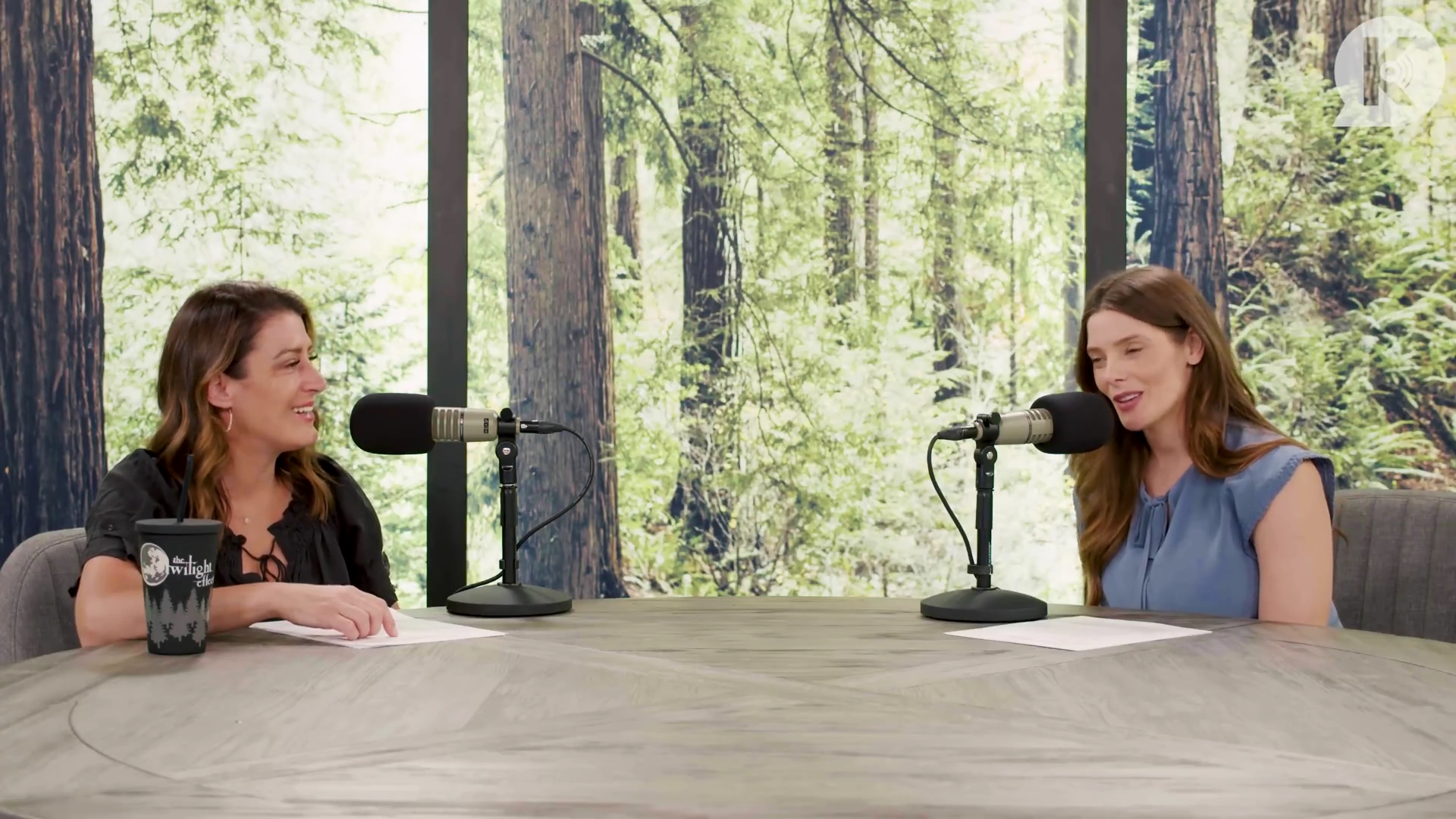 Ashley-Greene-dot-nl_TheTwilightEffect-BreakingDawnPart1RewatchPart2of3-1029.jpg Ashley-Greene-dot-nl_TheTwilightEffect-BreakingDawnPart1RewatchPart2of3-1029.jpg