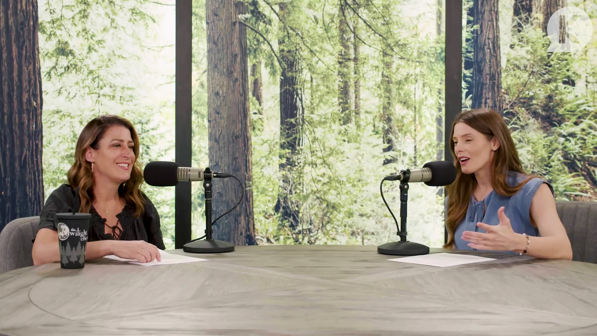 Ashley-Greene-dot-nl_TheTwilightEffect-BreakingDawnPart1RewatchPart2of3-1031.jpg Ashley-Greene-dot-nl_TheTwilightEffect-BreakingDawnPart1RewatchPart2of3-1031.jpg