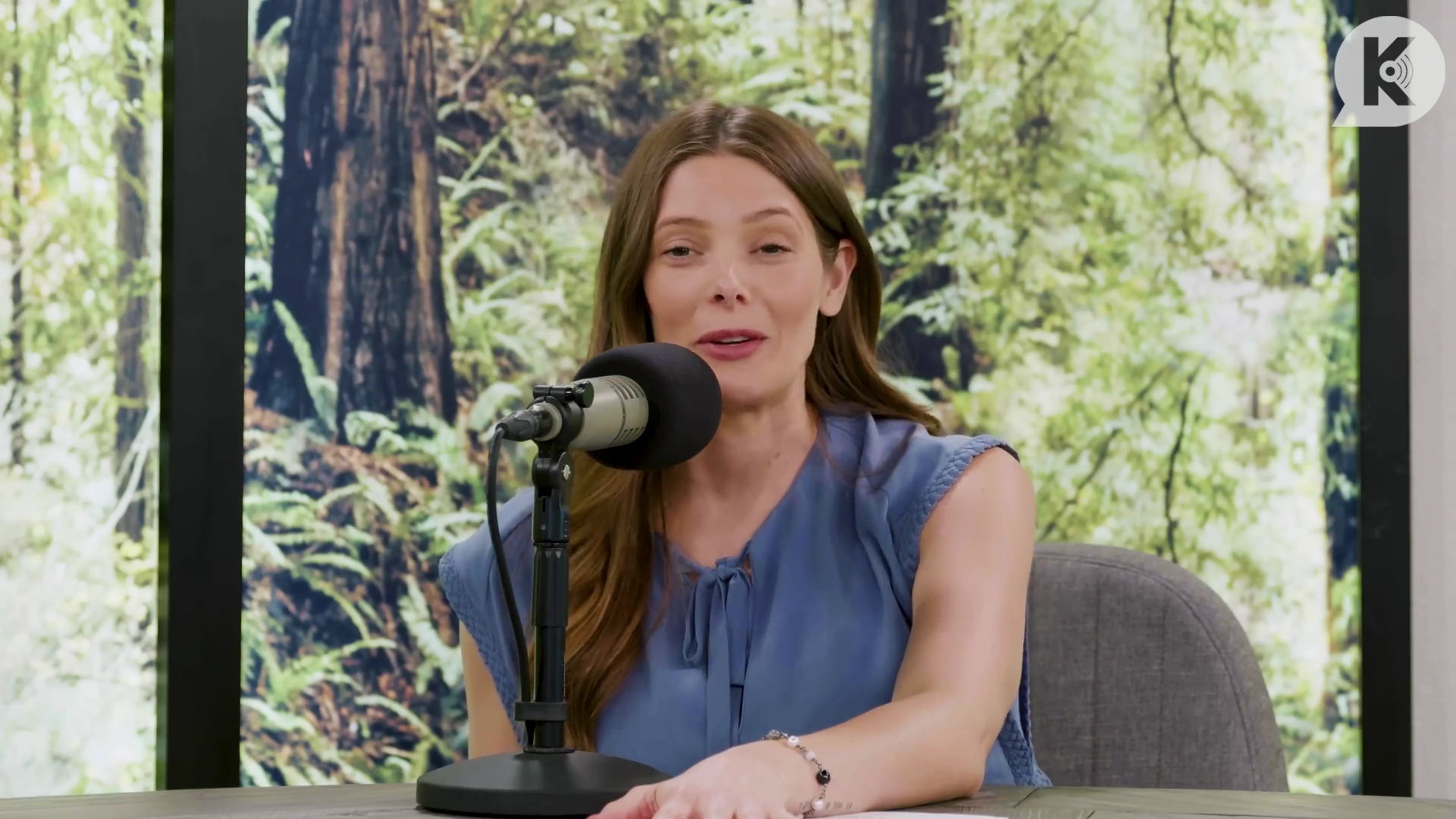 Ashley-Greene-dot-nl_TheTwilightEffect-BreakingDawnPart1RewatchPart2of3-1128.jpg Ashley-Greene-dot-nl_TheTwilightEffect-BreakingDawnPart1RewatchPart2of3-1128.jpg