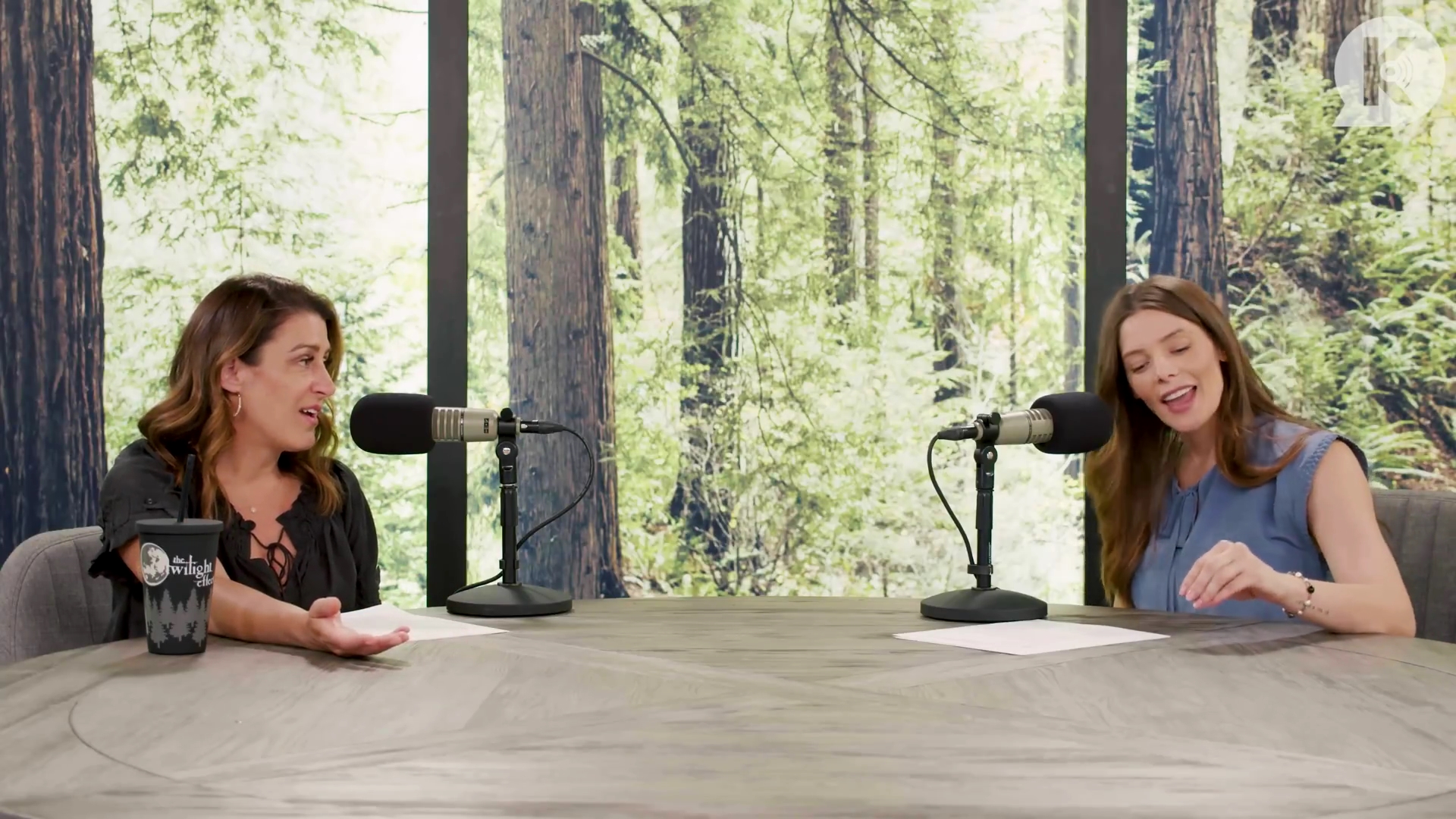 Ashley-Greene-dot-nl_TheTwilightEffect-BreakingDawnPart1RewatchPart2of3-1213.jpg Ashley-Greene-dot-nl_TheTwilightEffect-BreakingDawnPart1RewatchPart2of3-1213.jpg