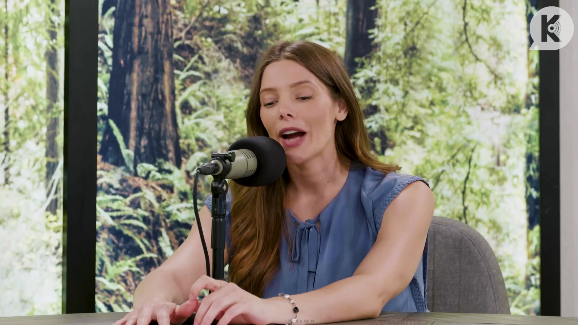 Ashley-Greene-dot-nl_TheTwilightEffect-BreakingDawnPart1RewatchPart2of3-1284.jpg Ashley-Greene-dot-nl_TheTwilightEffect-BreakingDawnPart1RewatchPart2of3-1284.jpg