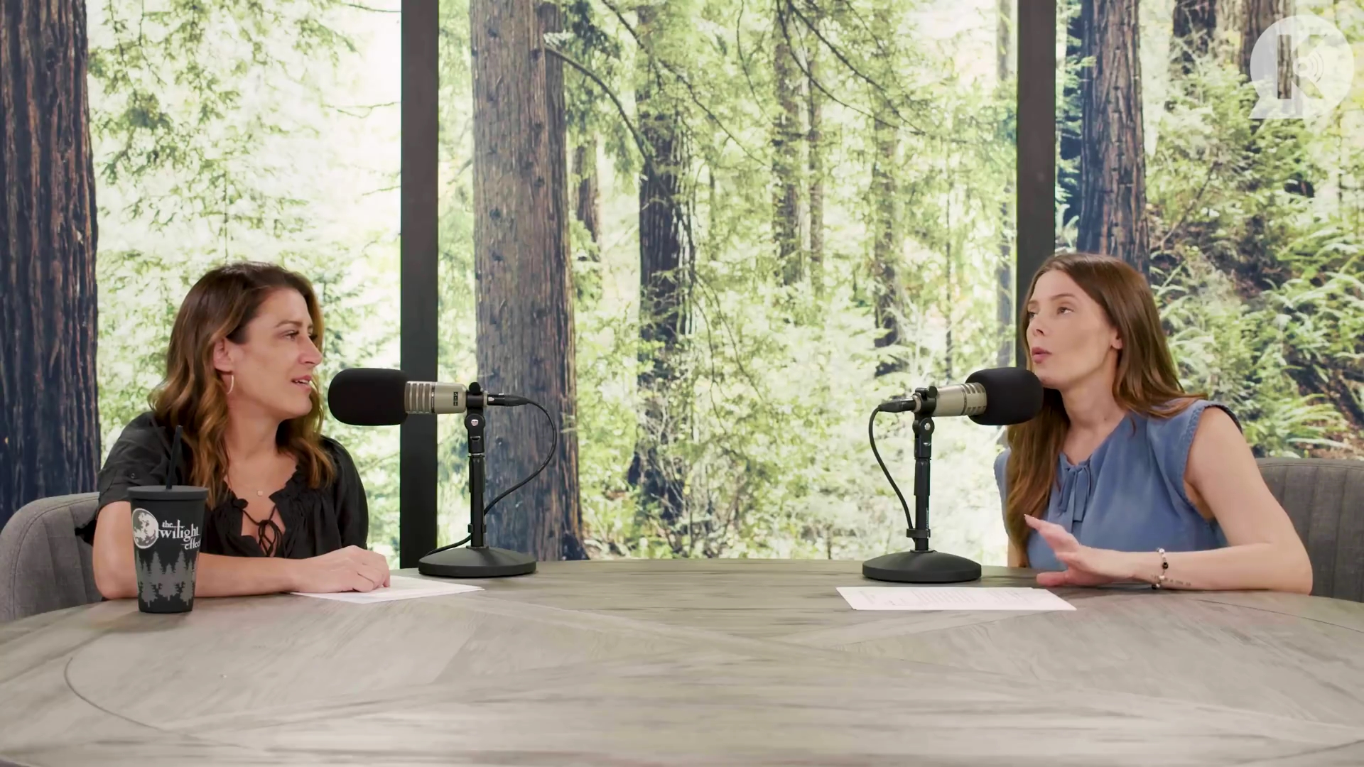 Ashley-Greene-dot-nl_TheTwilightEffect-BreakingDawnPart1RewatchPart2of3-1300.jpg Ashley-Greene-dot-nl_TheTwilightEffect-BreakingDawnPart1RewatchPart2of3-1300.jpg