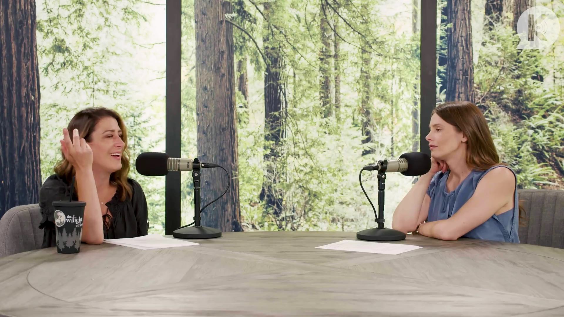 Ashley-Greene-dot-nl_TheTwilightEffect-BreakingDawnPart1RewatchPart2of3-1369.jpg Ashley-Greene-dot-nl_TheTwilightEffect-BreakingDawnPart1RewatchPart2of3-1369.jpg