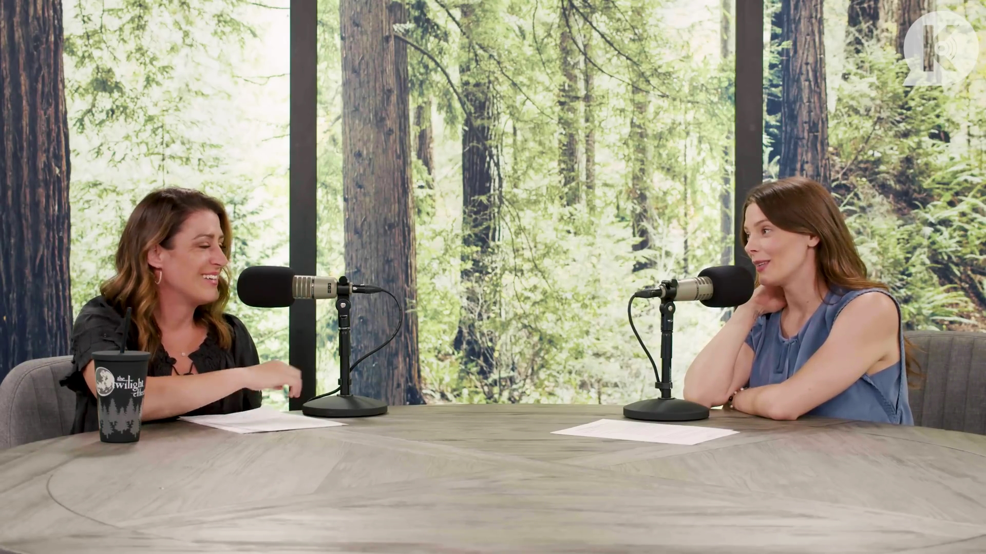 Ashley-Greene-dot-nl_TheTwilightEffect-BreakingDawnPart1RewatchPart2of3-1377.jpg Ashley-Greene-dot-nl_TheTwilightEffect-BreakingDawnPart1RewatchPart2of3-1377.jpg