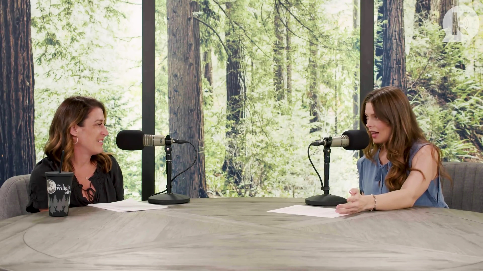 Ashley-Greene-dot-nl_TheTwilightEffect-BreakingDawnPart1RewatchPart2of3-1414.jpg Ashley-Greene-dot-nl_TheTwilightEffect-BreakingDawnPart1RewatchPart2of3-1414.jpg