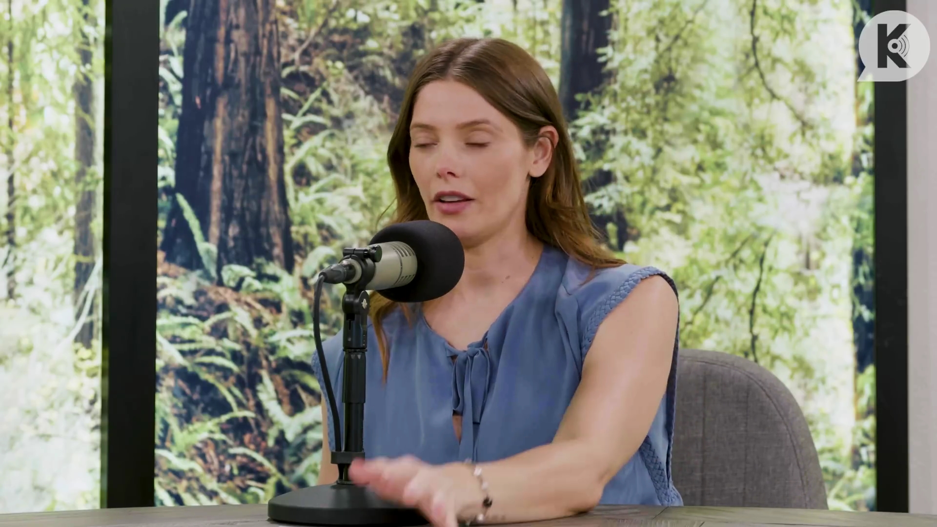 Ashley-Greene-dot-nl_TheTwilightEffect-BreakingDawnPart1RewatchPart2of3-1490.jpg Ashley-Greene-dot-nl_TheTwilightEffect-BreakingDawnPart1RewatchPart2of3-1490.jpg