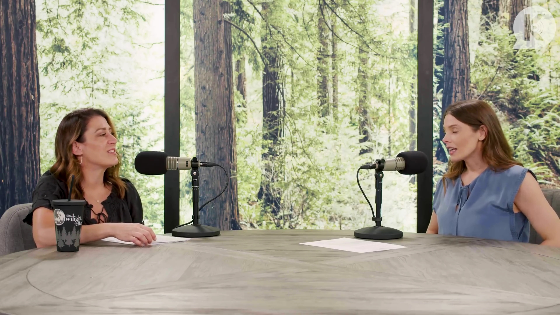 Ashley-Greene-dot-nl_TheTwilightEffect-BreakingDawnPart1RewatchPart2of3-1504.jpg Ashley-Greene-dot-nl_TheTwilightEffect-BreakingDawnPart1RewatchPart2of3-1504.jpg