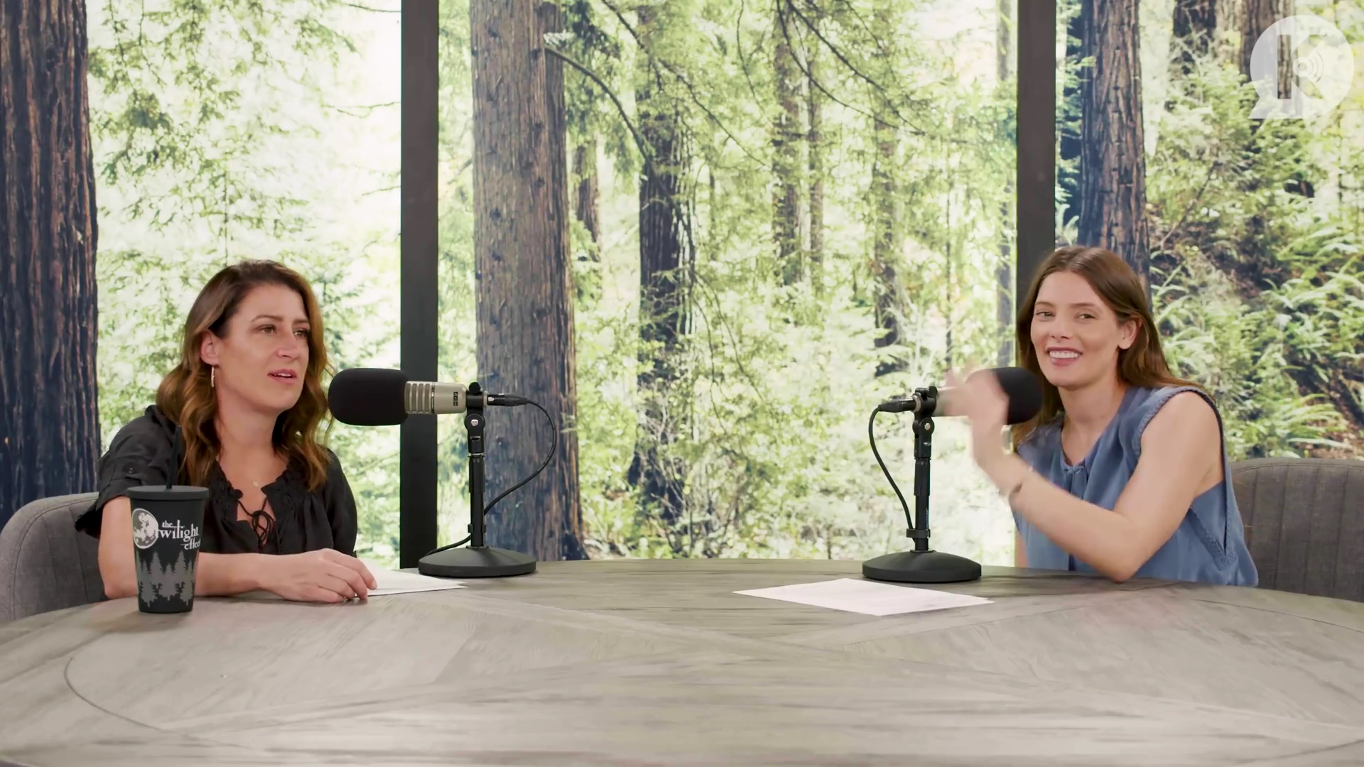 Ashley-Greene-dot-nl_TheTwilightEffect-BreakingDawnPart1RewatchPart2of3-1539.jpg Ashley-Greene-dot-nl_TheTwilightEffect-BreakingDawnPart1RewatchPart2of3-1539.jpg