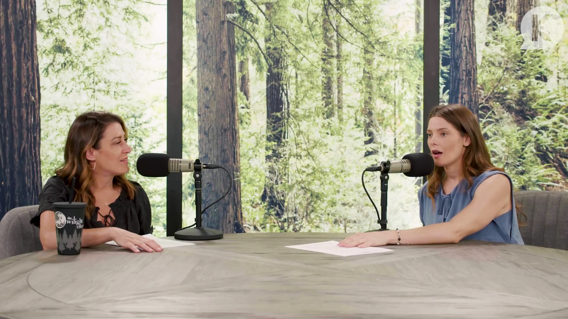 Ashley-Greene-dot-nl_TheTwilightEffect-BreakingDawnPart1RewatchPart2of3-1602.jpg Ashley-Greene-dot-nl_TheTwilightEffect-BreakingDawnPart1RewatchPart2of3-1602.jpg