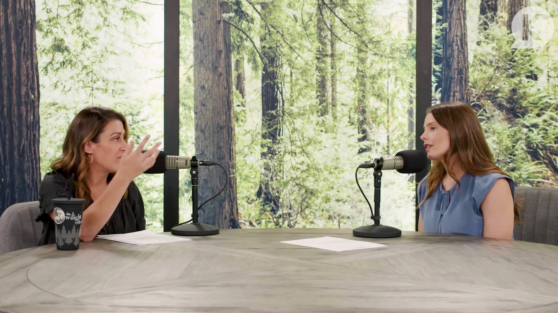 Ashley-Greene-dot-nl_TheTwilightEffect-BreakingDawnPart1RewatchPart2of3-1642.jpg Ashley-Greene-dot-nl_TheTwilightEffect-BreakingDawnPart1RewatchPart2of3-1642.jpg