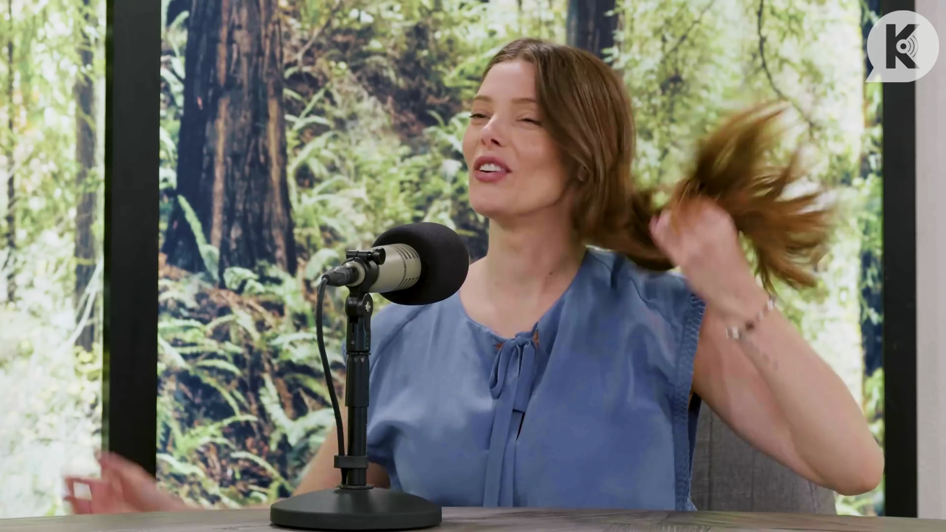 Ashley-Greene-dot-nl_TheTwilightEffect-BreakingDawnPart1RewatchPart2of3-1657.jpg Ashley-Greene-dot-nl_TheTwilightEffect-BreakingDawnPart1RewatchPart2of3-1657.jpg