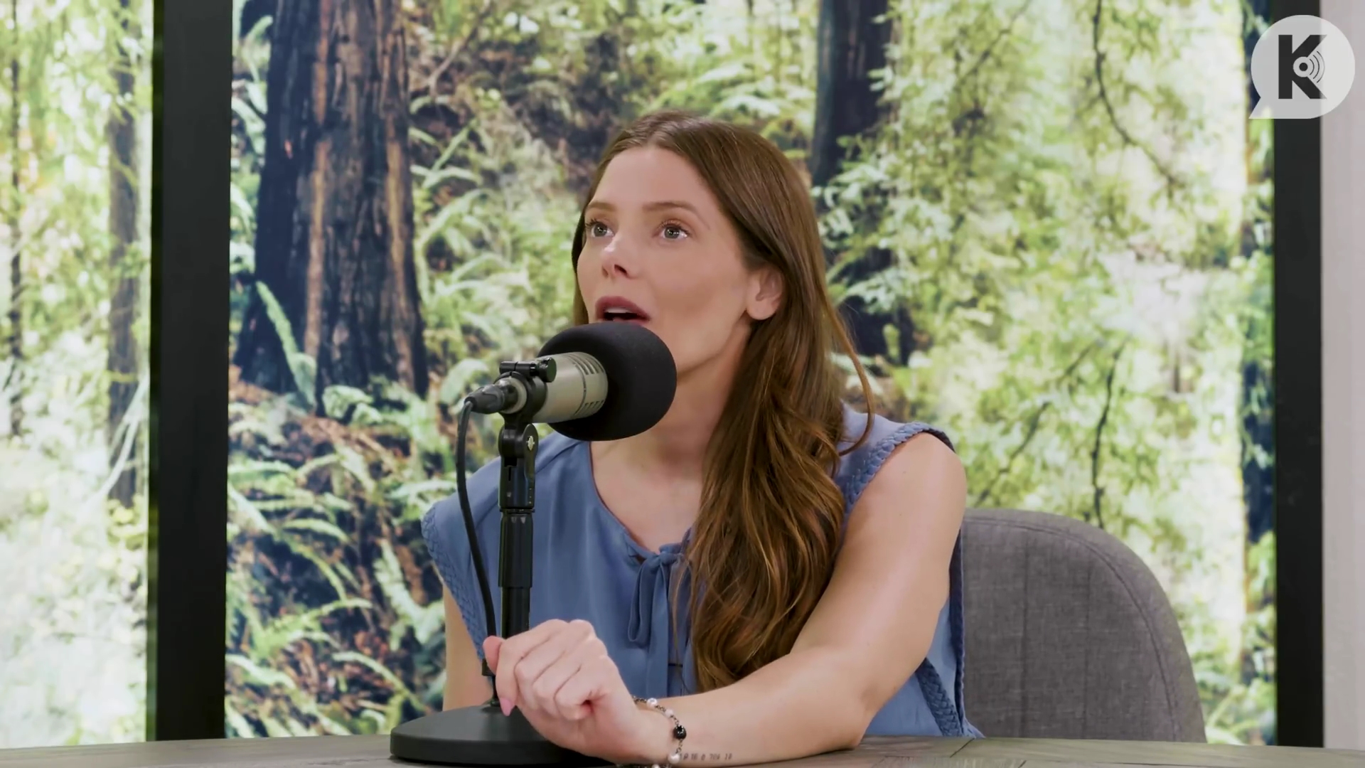 Ashley-Greene-dot-nl_TheTwilightEffect-BreakingDawnPart1RewatchPart2of3-1678.jpg Ashley-Greene-dot-nl_TheTwilightEffect-BreakingDawnPart1RewatchPart2of3-1678.jpg