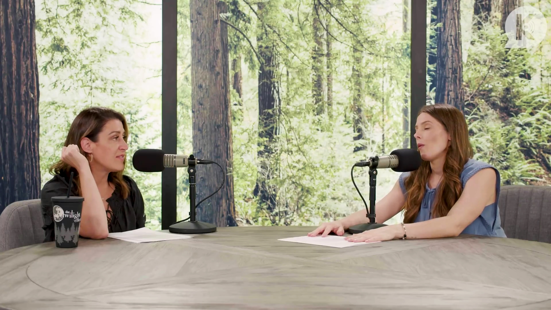 Ashley-Greene-dot-nl_TheTwilightEffect-BreakingDawnPart1RewatchPart2of3-1792.jpg Ashley-Greene-dot-nl_TheTwilightEffect-BreakingDawnPart1RewatchPart2of3-1792.jpg