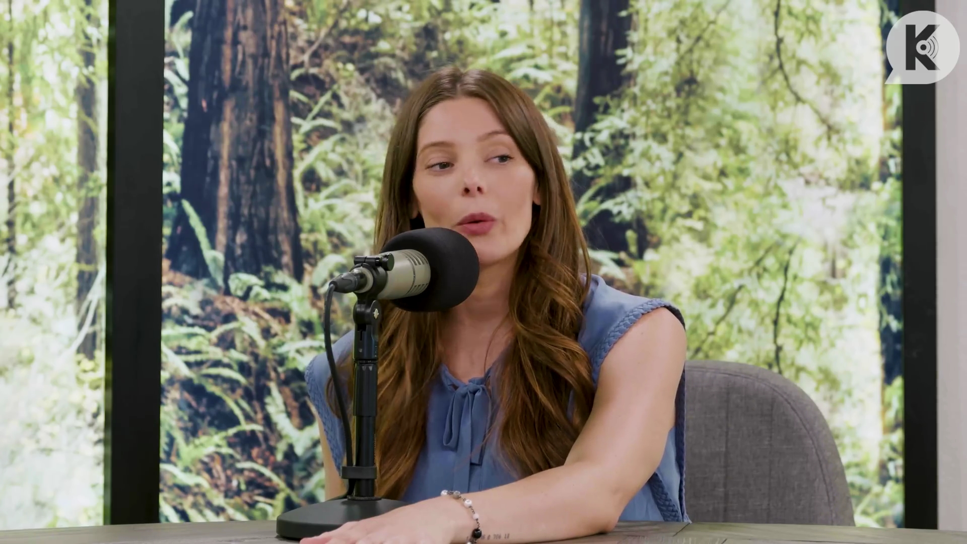 Ashley-Greene-dot-nl_TheTwilightEffect-BreakingDawnPart1RewatchPart2of3-1853.jpg Ashley-Greene-dot-nl_TheTwilightEffect-BreakingDawnPart1RewatchPart2of3-1853.jpg