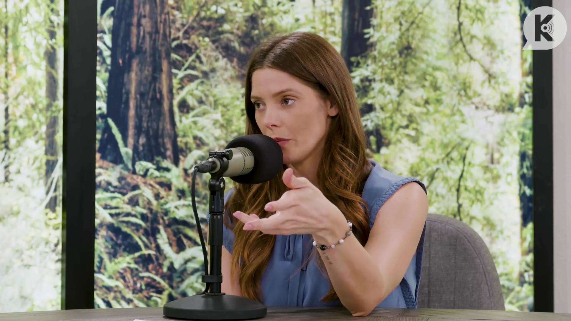 Ashley-Greene-dot-nl_TheTwilightEffect-BreakingDawnPart1RewatchPart2of3-1889.jpg Ashley-Greene-dot-nl_TheTwilightEffect-BreakingDawnPart1RewatchPart2of3-1889.jpg