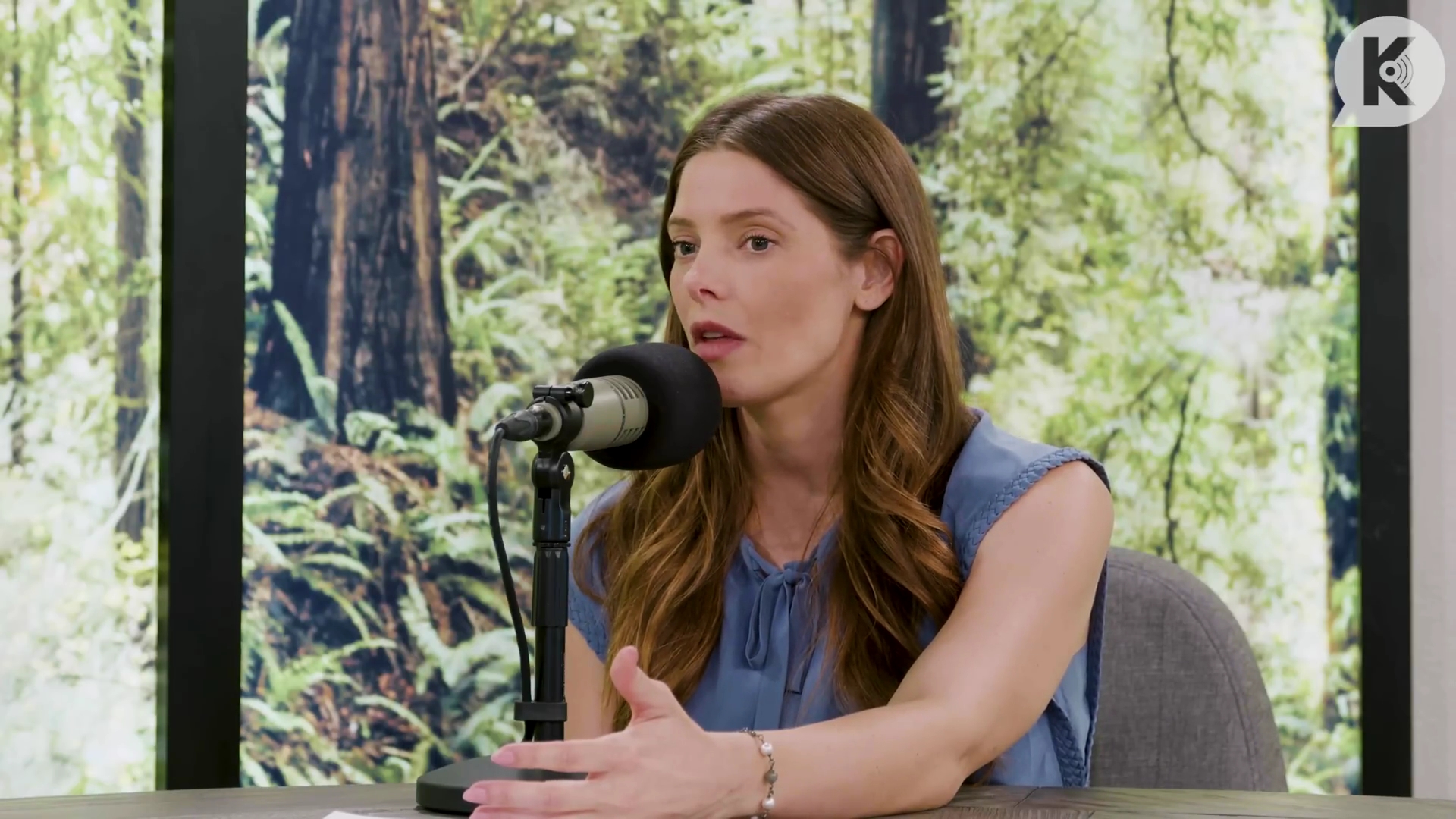 Ashley-Greene-dot-nl_TheTwilightEffect-BreakingDawnPart1RewatchPart2of3-1951.jpg Ashley-Greene-dot-nl_TheTwilightEffect-BreakingDawnPart1RewatchPart2of3-1951.jpg