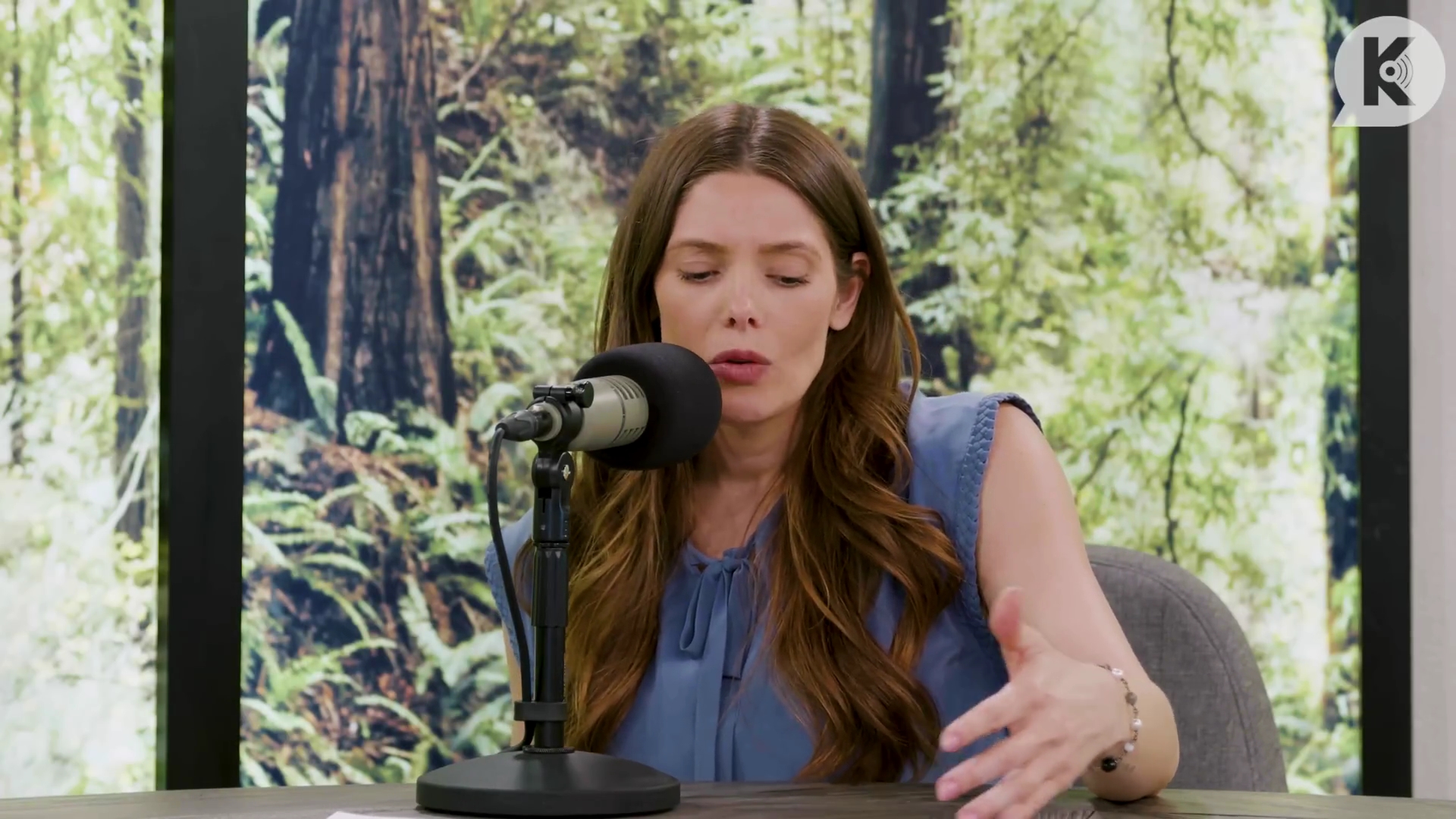 Ashley-Greene-dot-nl_TheTwilightEffect-BreakingDawnPart1RewatchPart2of3-1958.jpg Ashley-Greene-dot-nl_TheTwilightEffect-BreakingDawnPart1RewatchPart2of3-1958.jpg