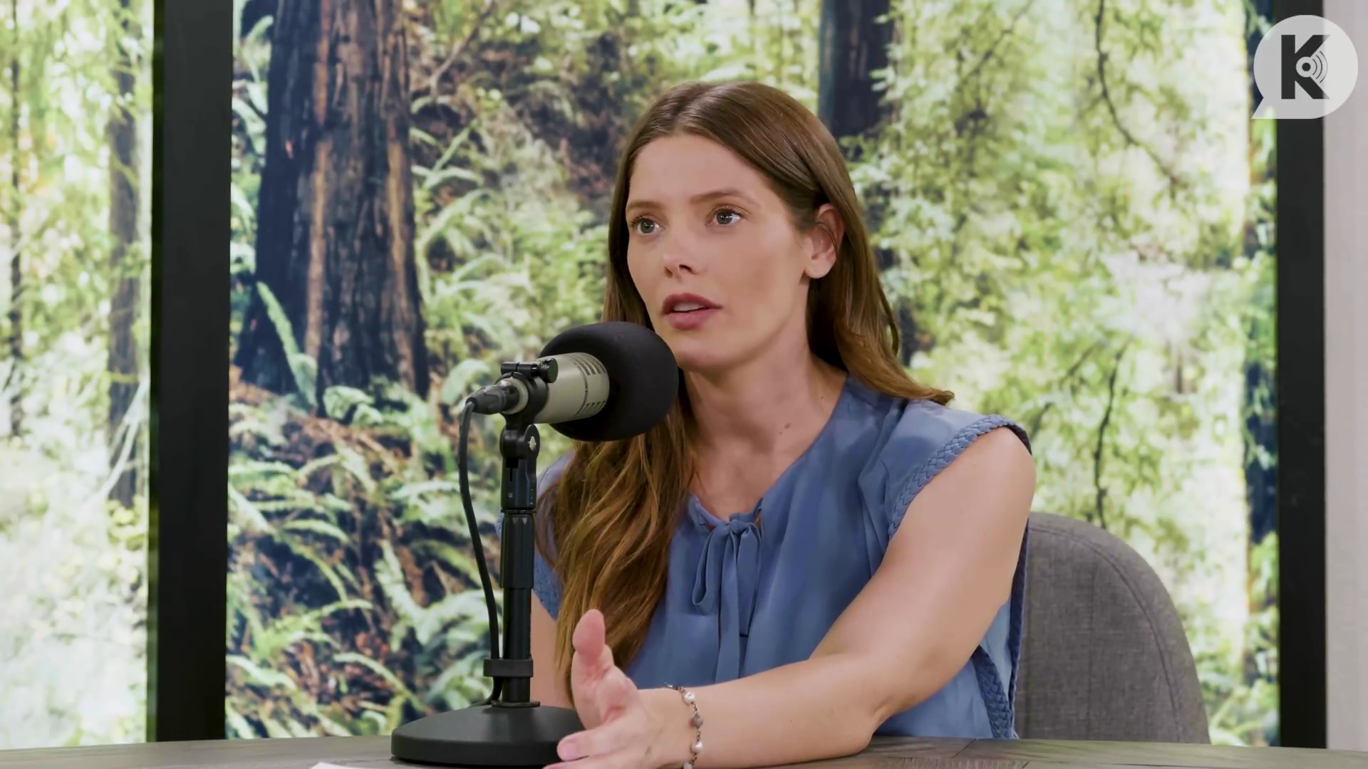 Ashley-Greene-dot-nl_TheTwilightEffect-BreakingDawnPart1RewatchPart2of3-1980.jpg Ashley-Greene-dot-nl_TheTwilightEffect-BreakingDawnPart1RewatchPart2of3-1980.jpg