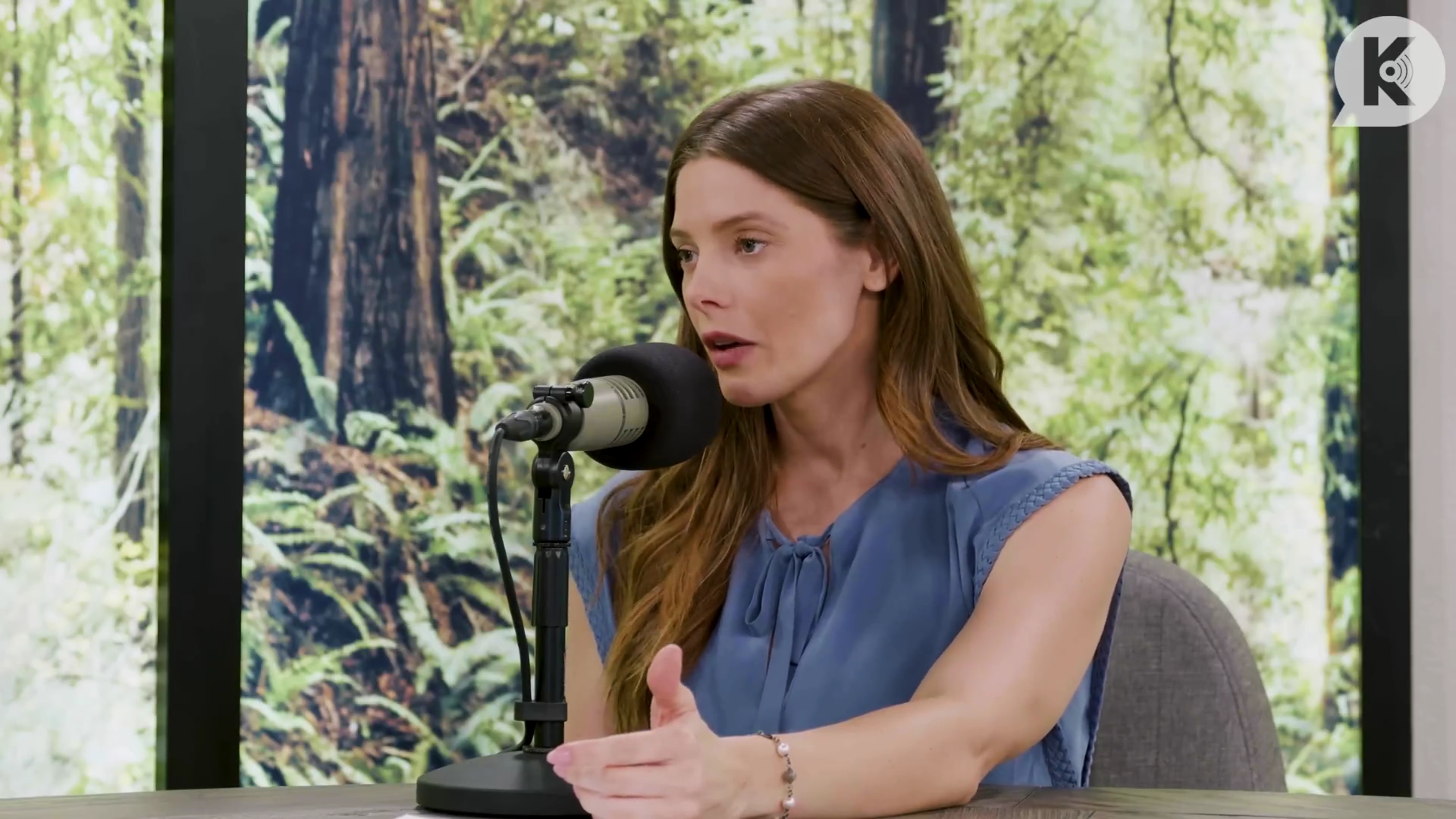 Ashley-Greene-dot-nl_TheTwilightEffect-BreakingDawnPart1RewatchPart2of3-2015.jpg Ashley-Greene-dot-nl_TheTwilightEffect-BreakingDawnPart1RewatchPart2of3-2015.jpg