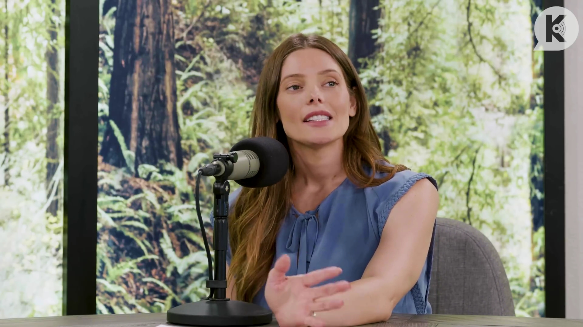 Ashley-Greene-dot-nl_TheTwilightEffect-BreakingDawnPart1RewatchPart2of3-2021.jpg Ashley-Greene-dot-nl_TheTwilightEffect-BreakingDawnPart1RewatchPart2of3-2021.jpg