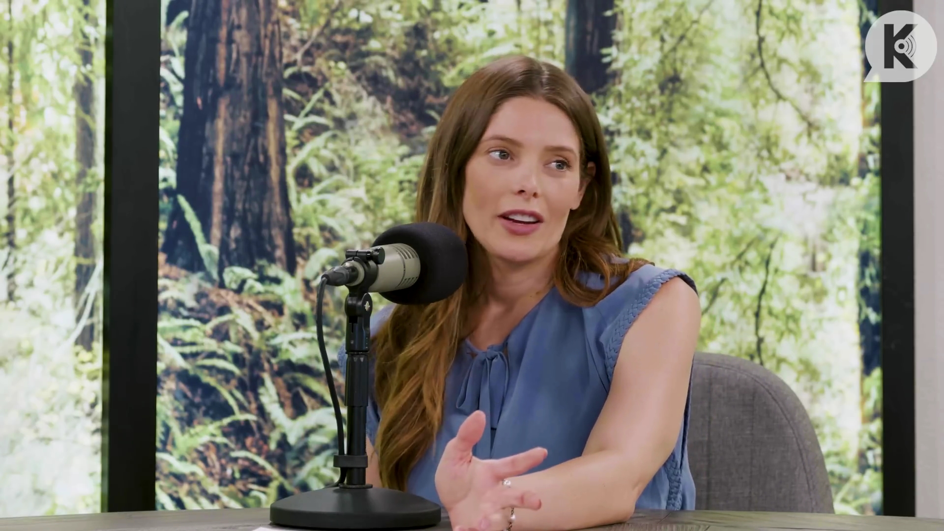 Ashley-Greene-dot-nl_TheTwilightEffect-BreakingDawnPart1RewatchPart2of3-2022.jpg Ashley-Greene-dot-nl_TheTwilightEffect-BreakingDawnPart1RewatchPart2of3-2022.jpg