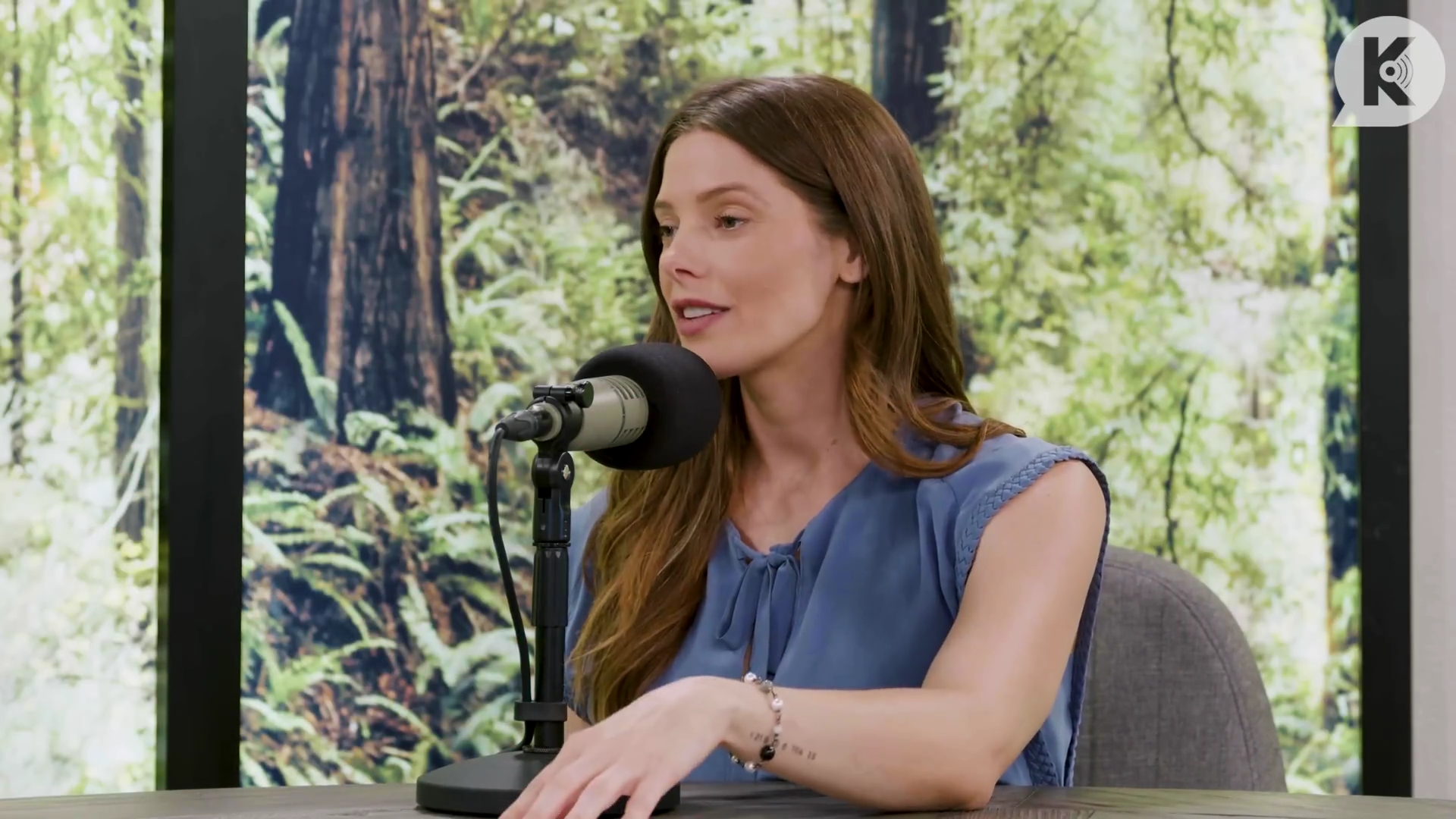 Ashley-Greene-dot-nl_TheTwilightEffect-BreakingDawnPart1RewatchPart2of3-2029.jpg Ashley-Greene-dot-nl_TheTwilightEffect-BreakingDawnPart1RewatchPart2of3-2029.jpg