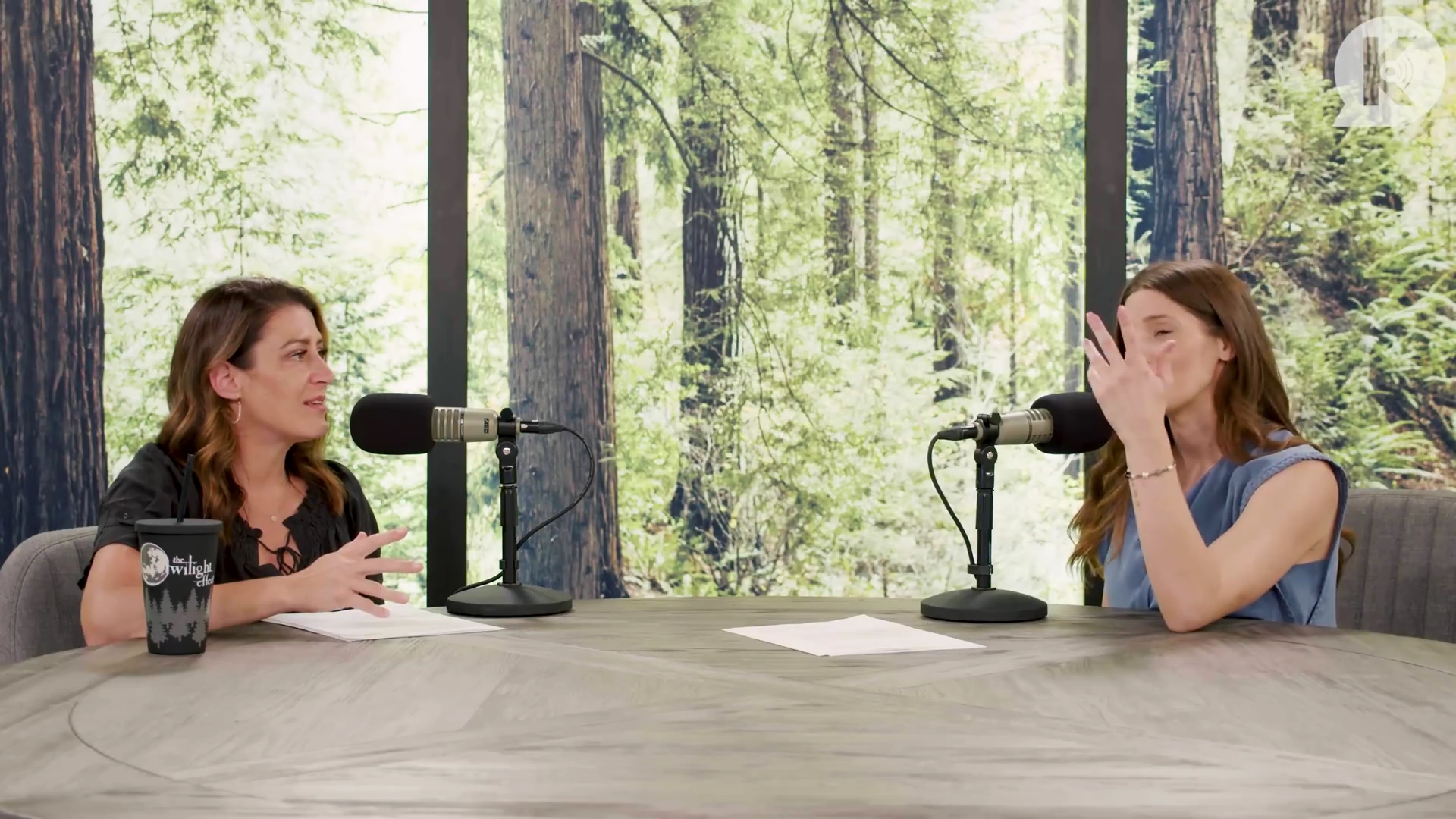 Ashley-Greene-dot-nl_TheTwilightEffect-BreakingDawnPart1RewatchPart2of3-2055.jpg Ashley-Greene-dot-nl_TheTwilightEffect-BreakingDawnPart1RewatchPart2of3-2055.jpg