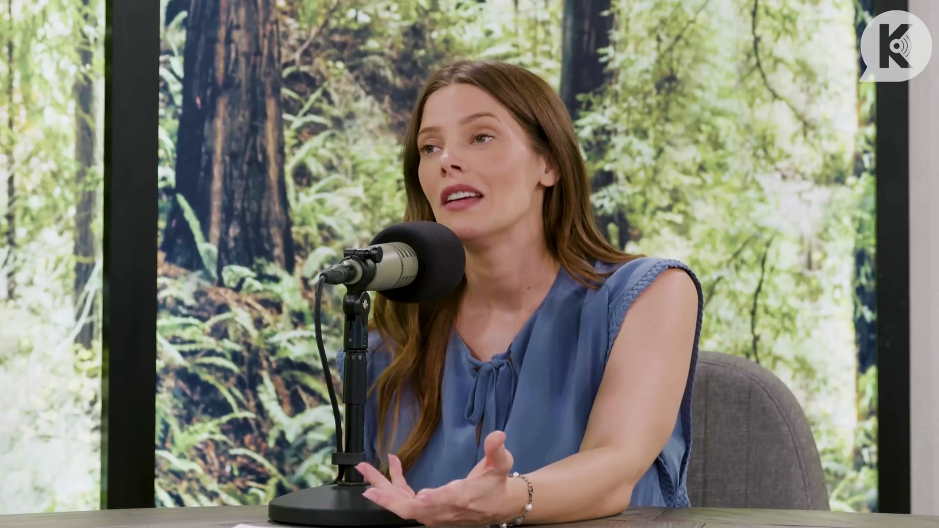 Ashley-Greene-dot-nl_TheTwilightEffect-BreakingDawnPart1RewatchPart2of3-2120.jpg Ashley-Greene-dot-nl_TheTwilightEffect-BreakingDawnPart1RewatchPart2of3-2120.jpg