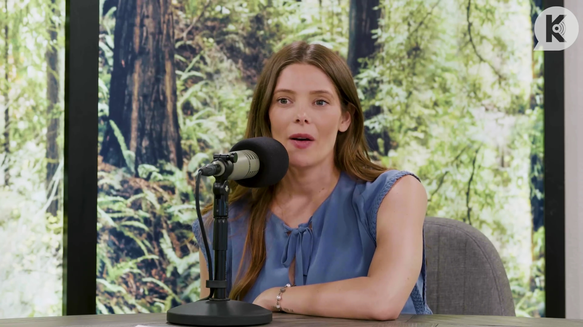 Ashley-Greene-dot-nl_TheTwilightEffect-BreakingDawnPart1RewatchPart2of3-2228.jpg Ashley-Greene-dot-nl_TheTwilightEffect-BreakingDawnPart1RewatchPart2of3-2228.jpg