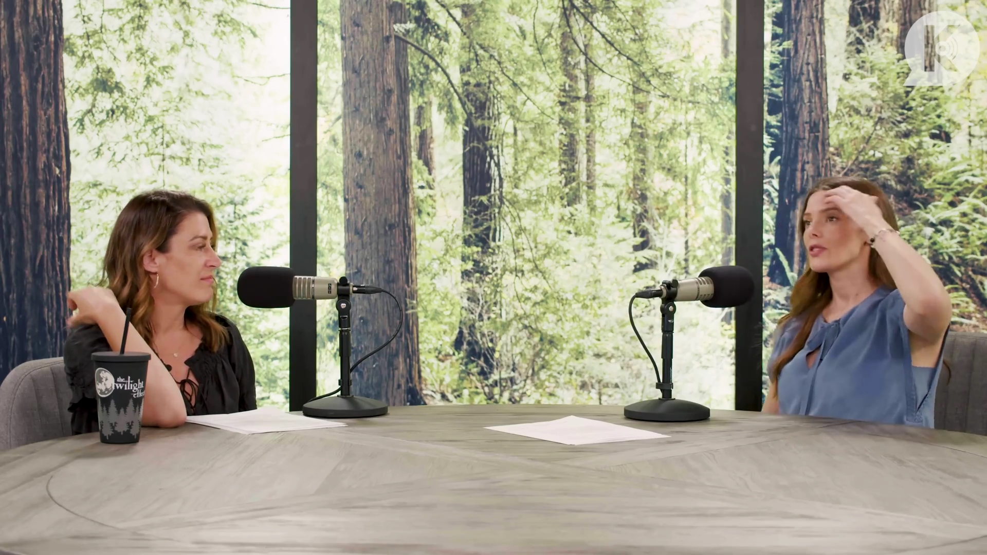 Ashley-Greene-dot-nl_TheTwilightEffect-BreakingDawnPart1RewatchPart2of3-2230.jpg Ashley-Greene-dot-nl_TheTwilightEffect-BreakingDawnPart1RewatchPart2of3-2230.jpg