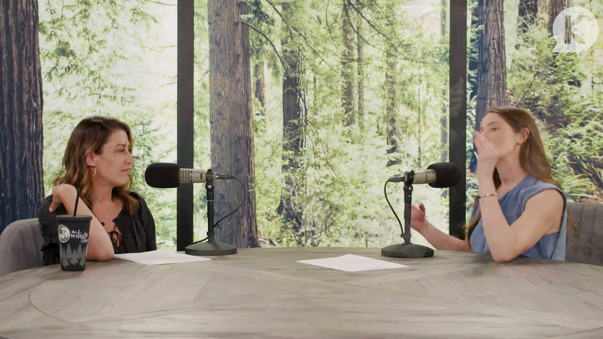 Ashley-Greene-dot-nl_TheTwilightEffect-BreakingDawnPart1RewatchPart2of3-2231.jpg Ashley-Greene-dot-nl_TheTwilightEffect-BreakingDawnPart1RewatchPart2of3-2231.jpg