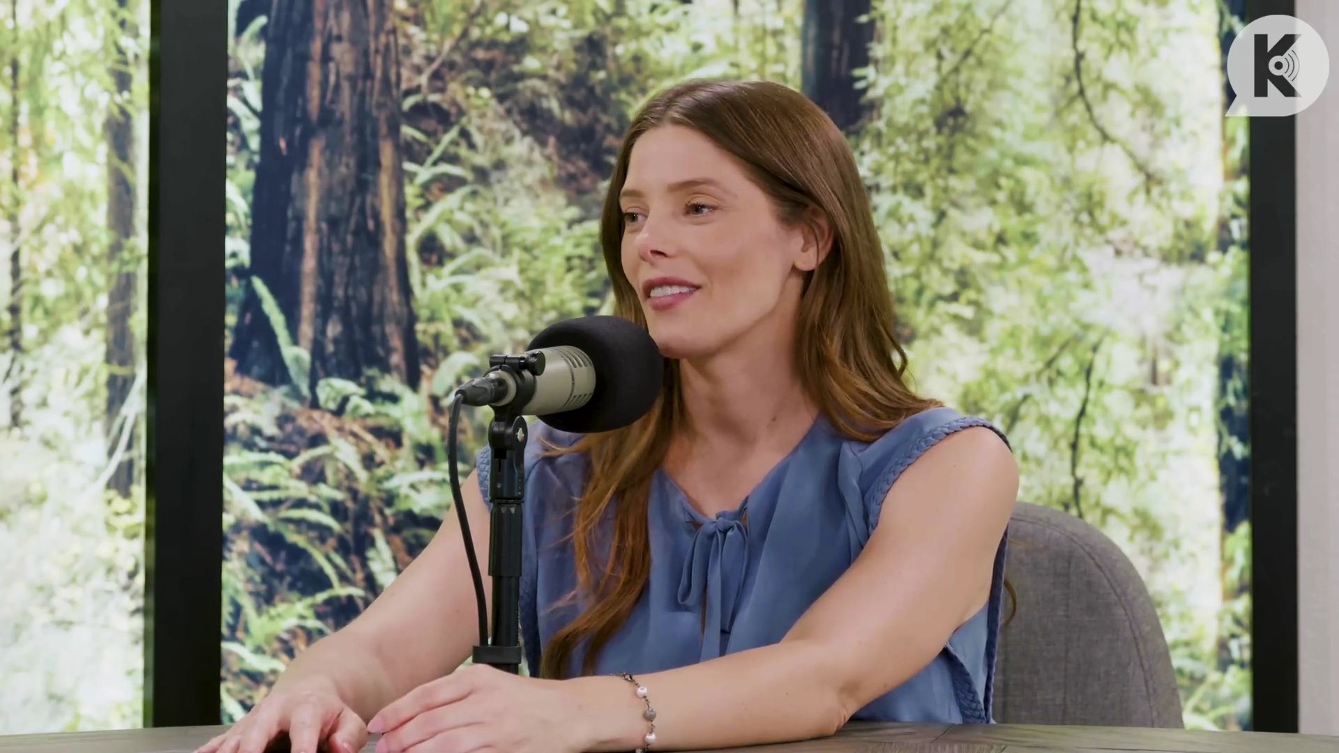 Ashley-Greene-dot-nl_TheTwilightEffect-BreakingDawnPart1RewatchPart2of3-2255.jpg Ashley-Greene-dot-nl_TheTwilightEffect-BreakingDawnPart1RewatchPart2of3-2255.jpg