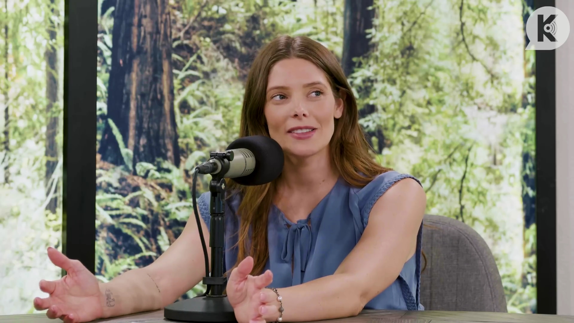 Ashley-Greene-dot-nl_TheTwilightEffect-BreakingDawnPart1RewatchPart2of3-2263.jpg Ashley-Greene-dot-nl_TheTwilightEffect-BreakingDawnPart1RewatchPart2of3-2263.jpg