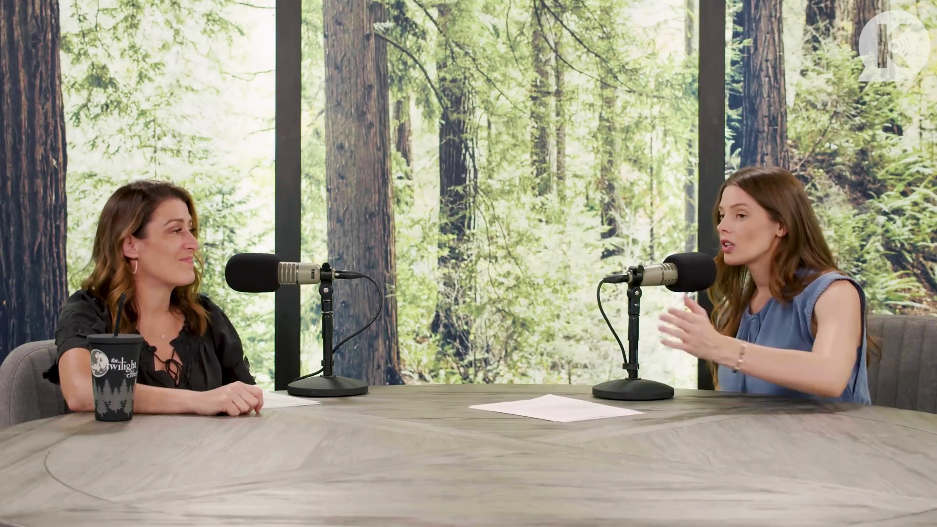 Ashley-Greene-dot-nl_TheTwilightEffect-BreakingDawnPart1RewatchPart2of3-2310.jpg Ashley-Greene-dot-nl_TheTwilightEffect-BreakingDawnPart1RewatchPart2of3-2310.jpg