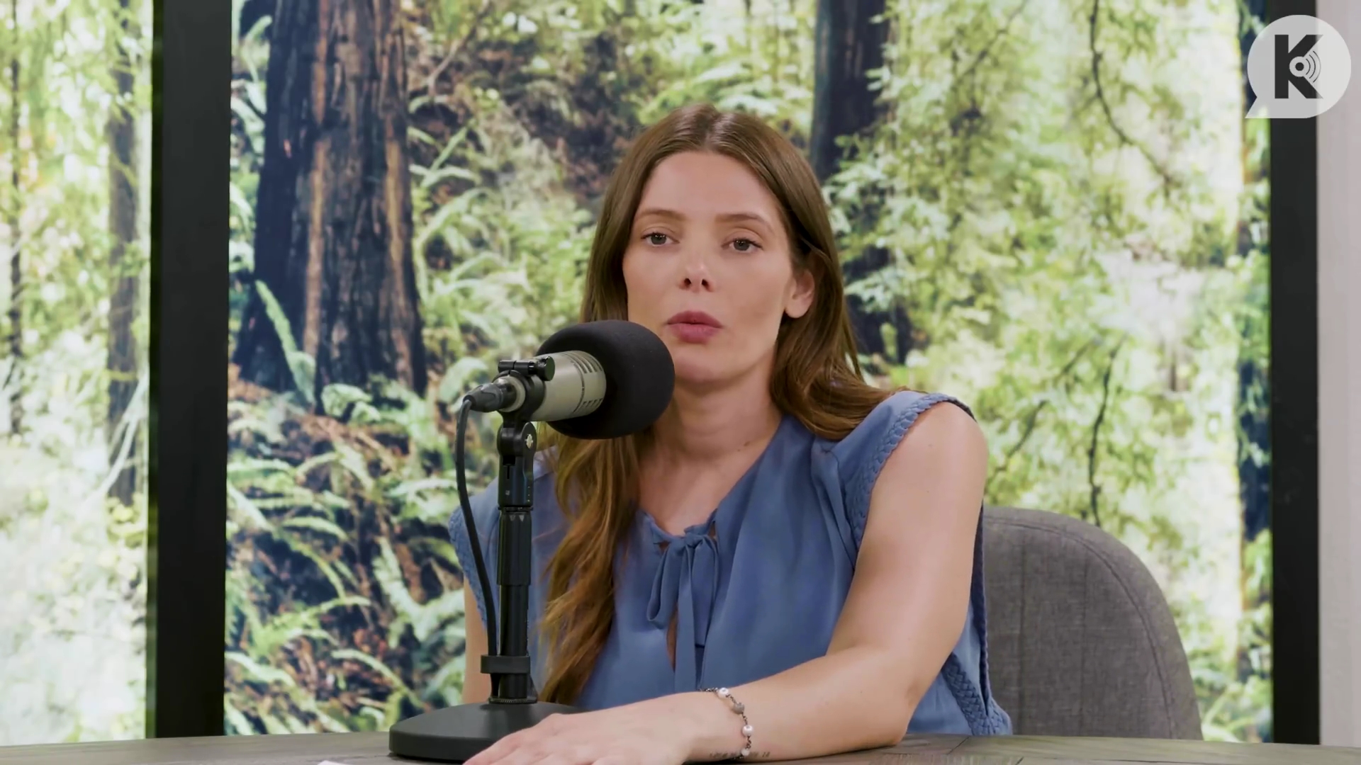 Ashley-Greene-dot-nl_TheTwilightEffect-BreakingDawnPart1RewatchPart2of3-2332.jpg Ashley-Greene-dot-nl_TheTwilightEffect-BreakingDawnPart1RewatchPart2of3-2332.jpg