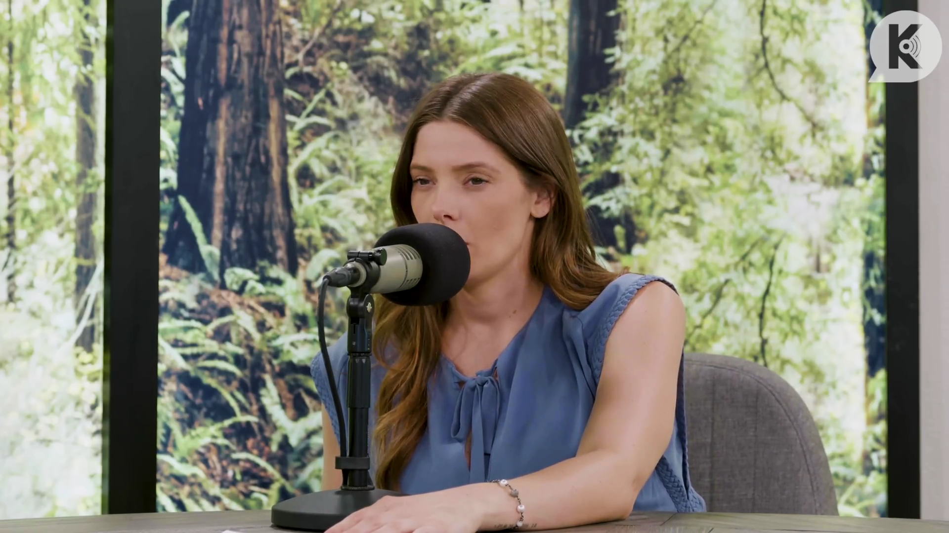 Ashley-Greene-dot-nl_TheTwilightEffect-BreakingDawnPart1RewatchPart2of3-2336.jpg Ashley-Greene-dot-nl_TheTwilightEffect-BreakingDawnPart1RewatchPart2of3-2336.jpg